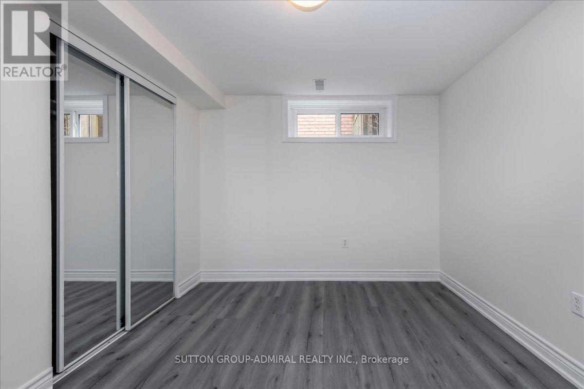 104 Marsellus Drive, Barrie, Ontario  L4N 8R7 - Photo 8 - S13007806