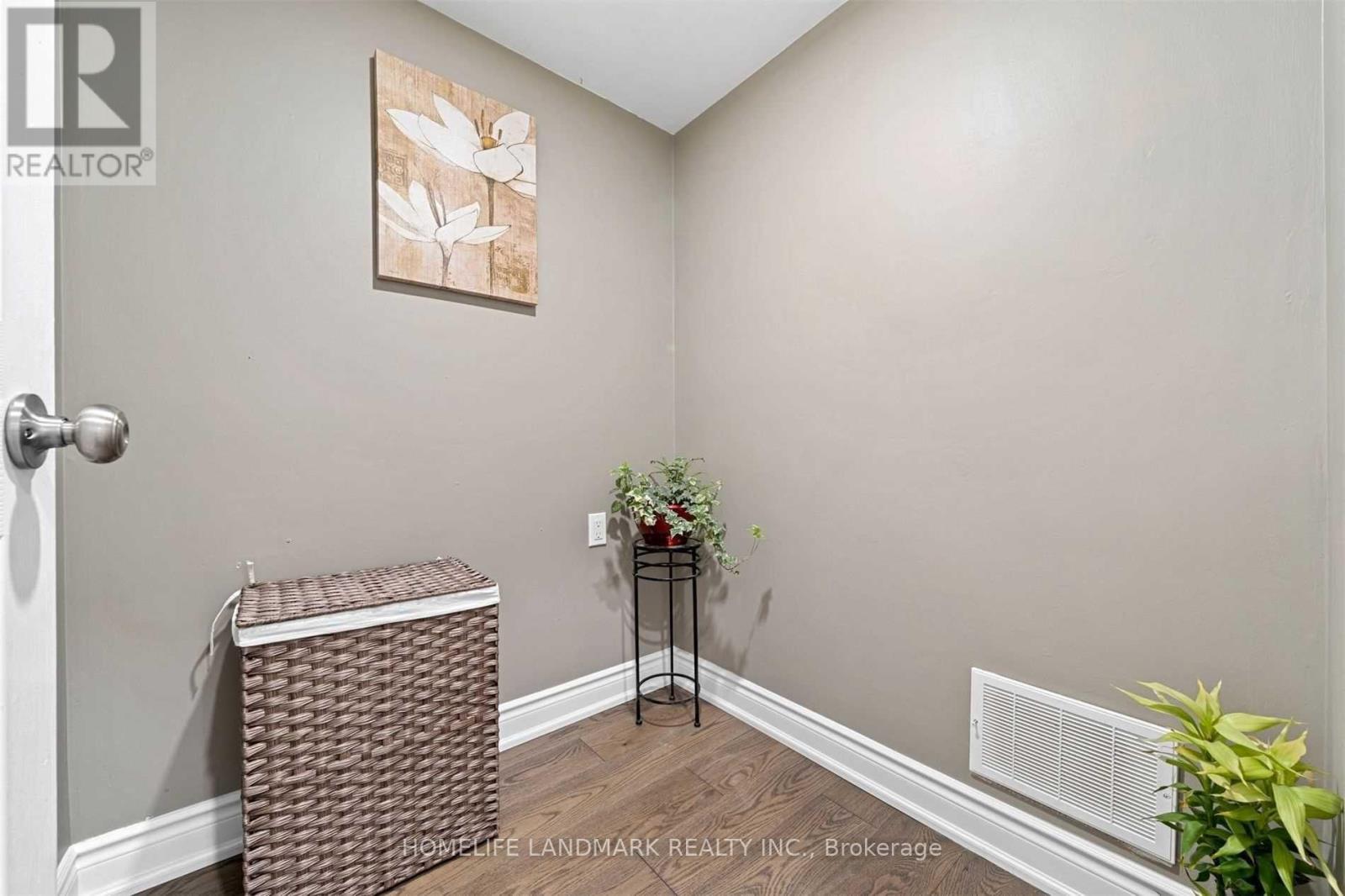 2418 Highcroft Road, Oakville, Ontario  L6M 4Y6 - Photo 15 - W12993920