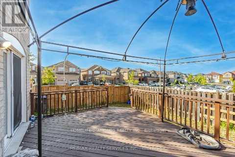 123 Oatfield Road, Brampton (Sandringham-Wellington), Ontario  L6R 1Y6 - Photo 12 - W13003860