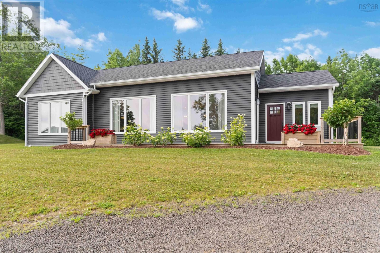 232/236 Victoria Street, Digby, Nova Scotia  B0V 1A0 - Photo 5 - 202517588