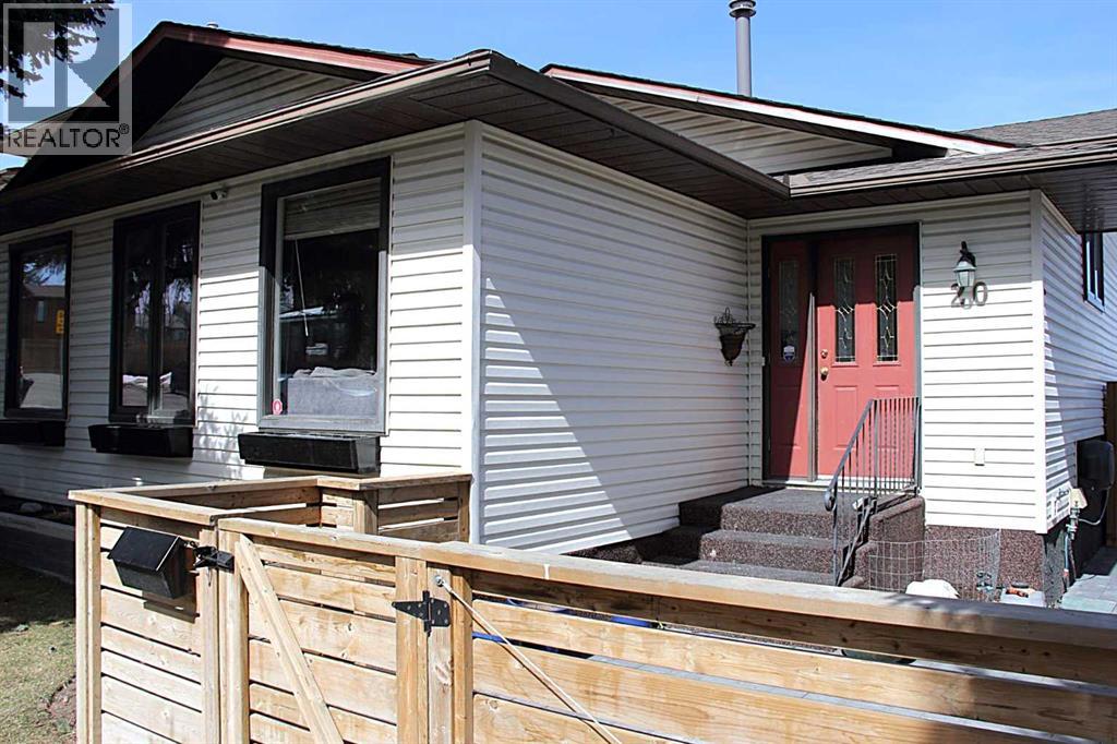 20 Bedwood Hill Ne, Calgary, Alberta  T3K 1L9 - Photo 3 - A2284854