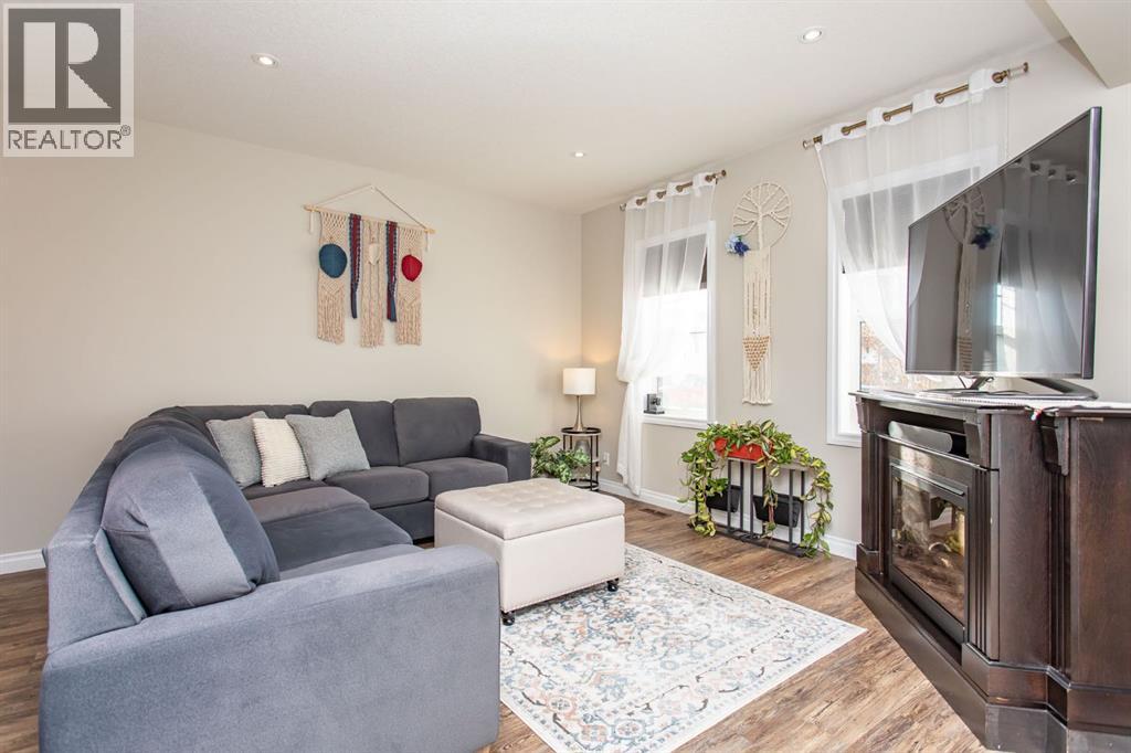 178 Truant Crescent, Red Deer, Alberta  T4P 0S8 - Photo 4 - A2301625