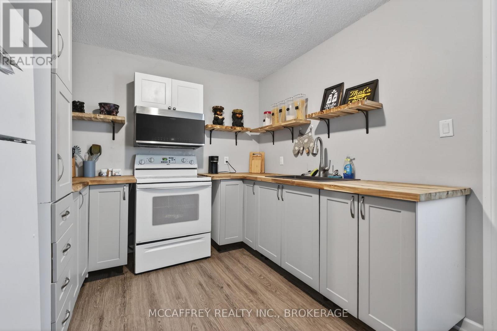 5 Railway Street, Lansdowne Village, Ontario  K0E 1L0 - Photo 11 - X13007752