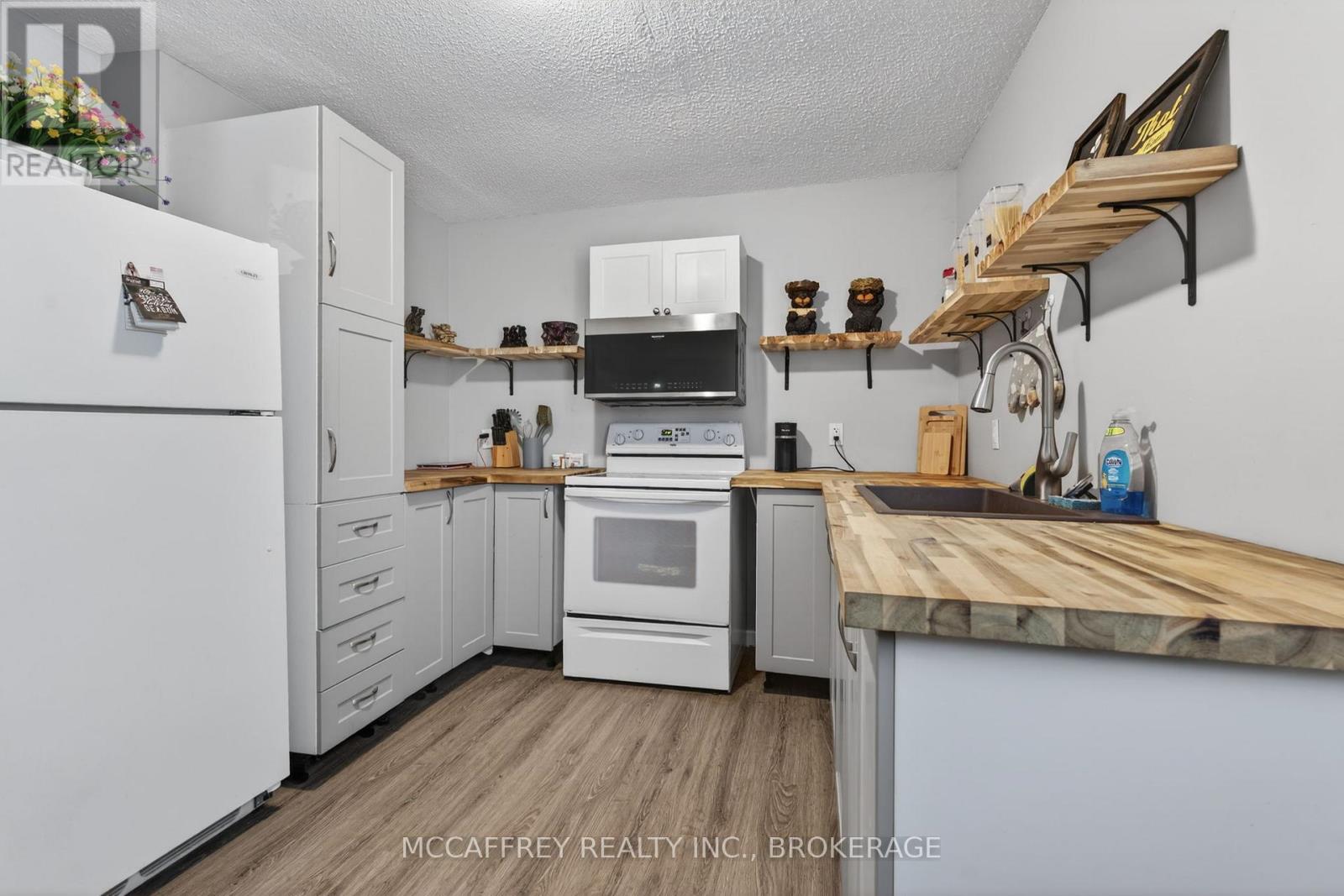 5 Railway Street, Lansdowne Village, Ontario  K0E 1L0 - Photo 12 - X13007752