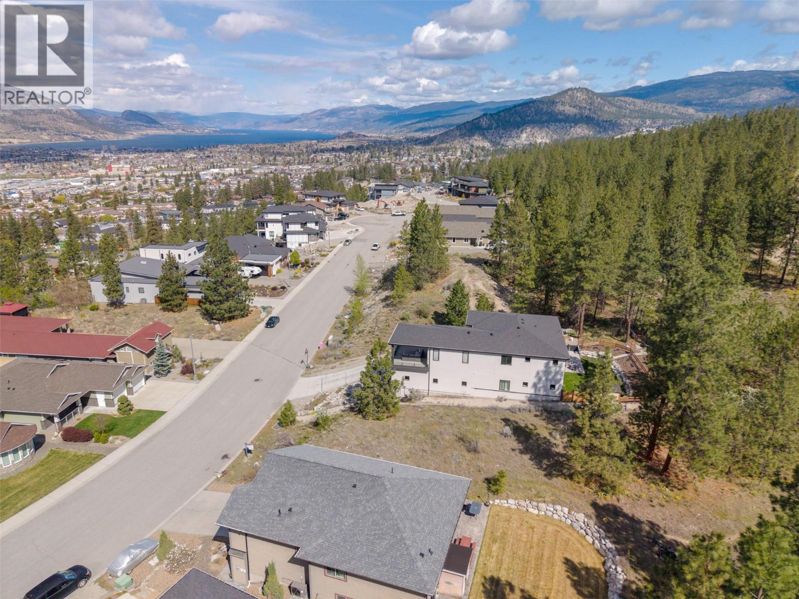 2980 Partridge Drive, Penticton, British Columbia  V2A 9A9 - Photo 2 - 10383420