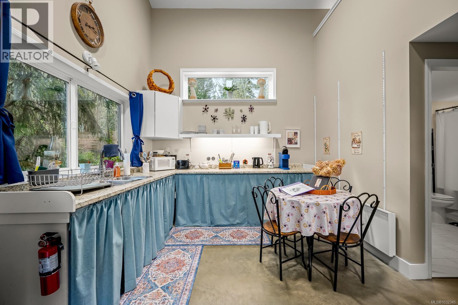 4651 Montrose Dr, Courtenay, British Columbia  V9N 9S8 - Photo 32 - 1032345