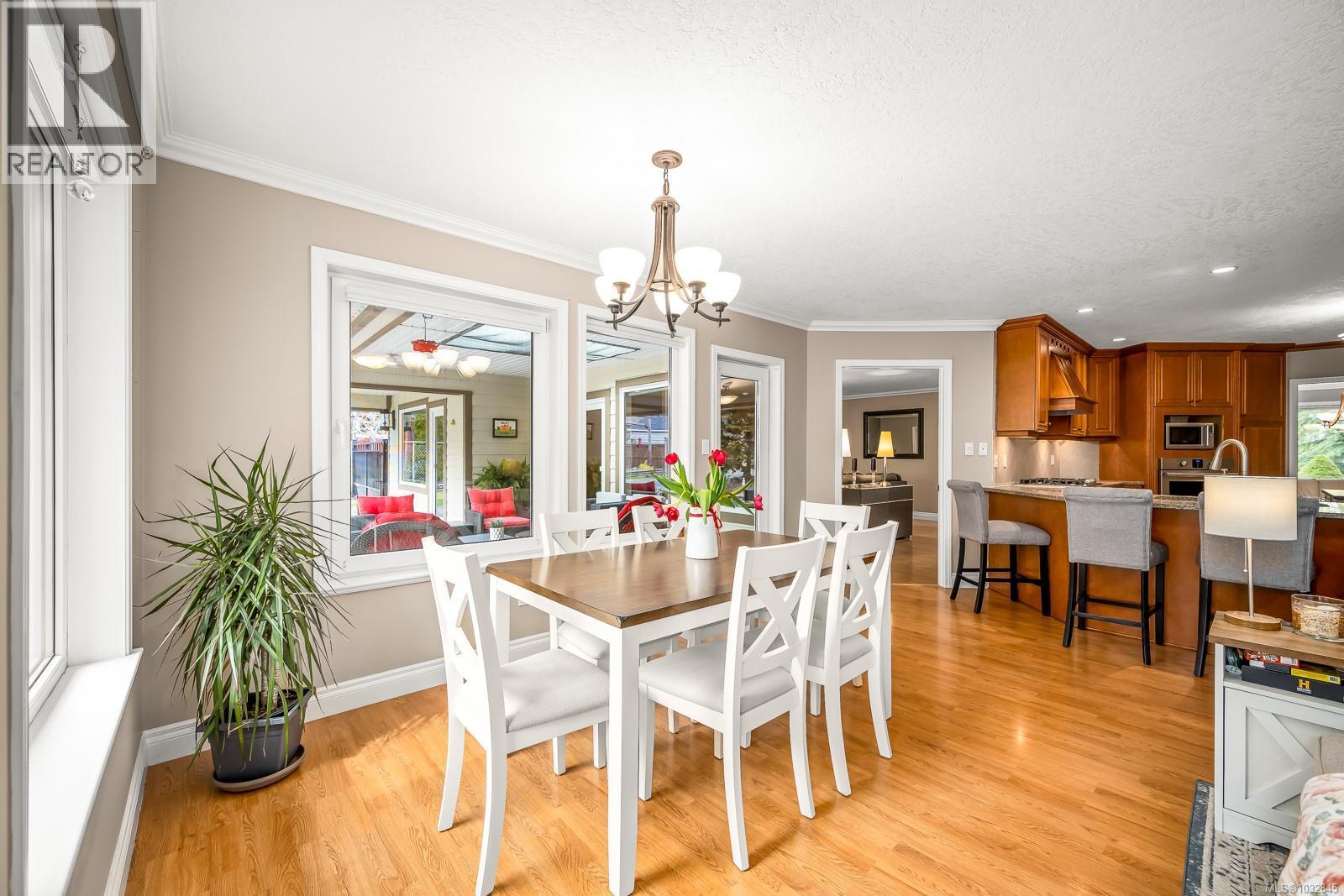 4651 Montrose Dr, Courtenay, British Columbia  V9N 9S8 - Photo 6 - 1032345