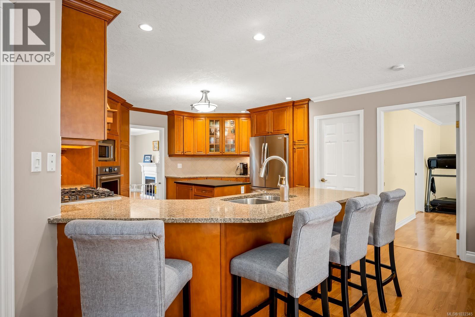 4651 Montrose Dr, Courtenay, British Columbia  V9N 9S8 - Photo 7 - 1032345