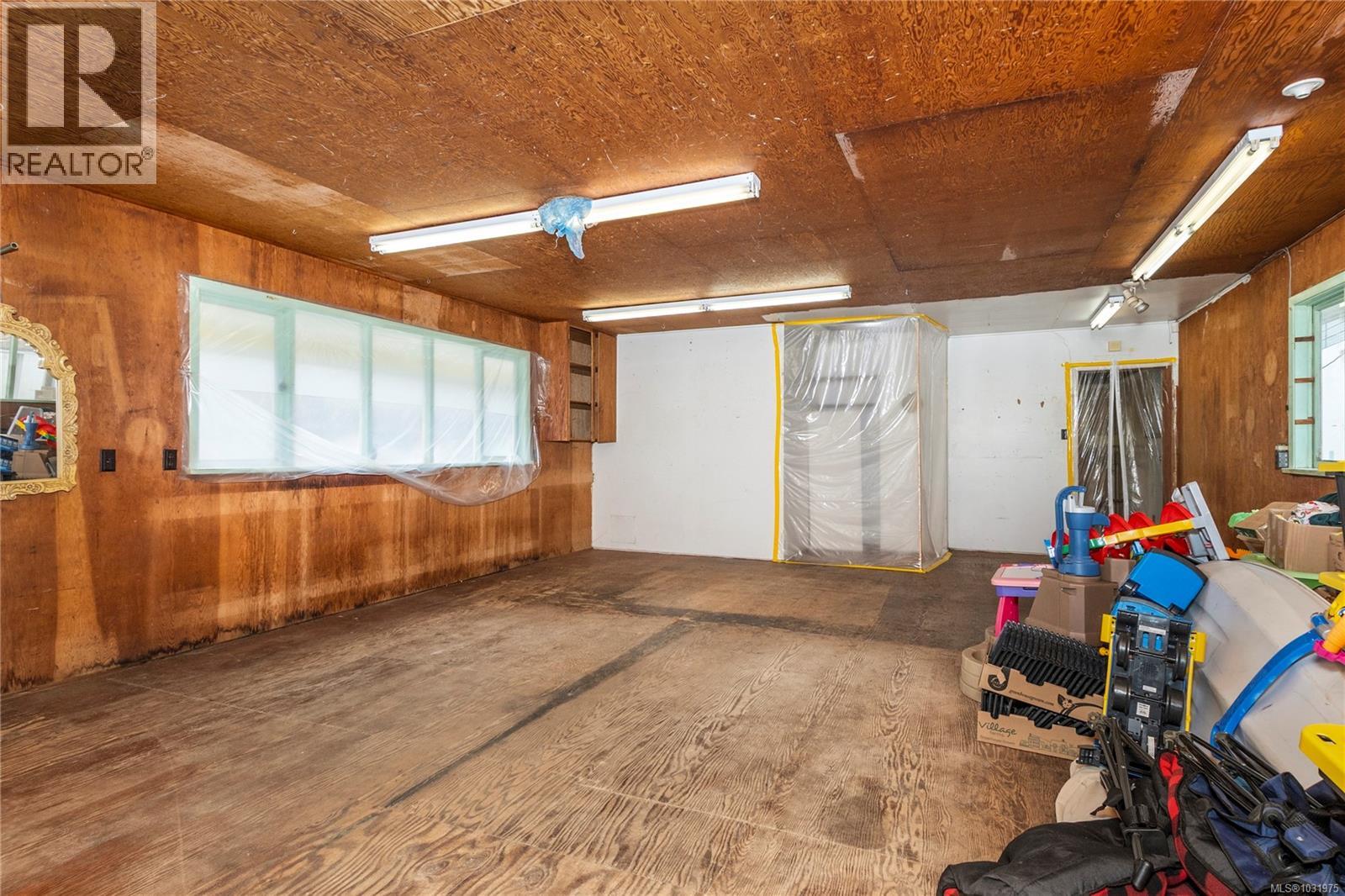 2250 Island Hwy S, Campbell River, British Columbia  V9W 1C3 - Photo 2 - 1031975