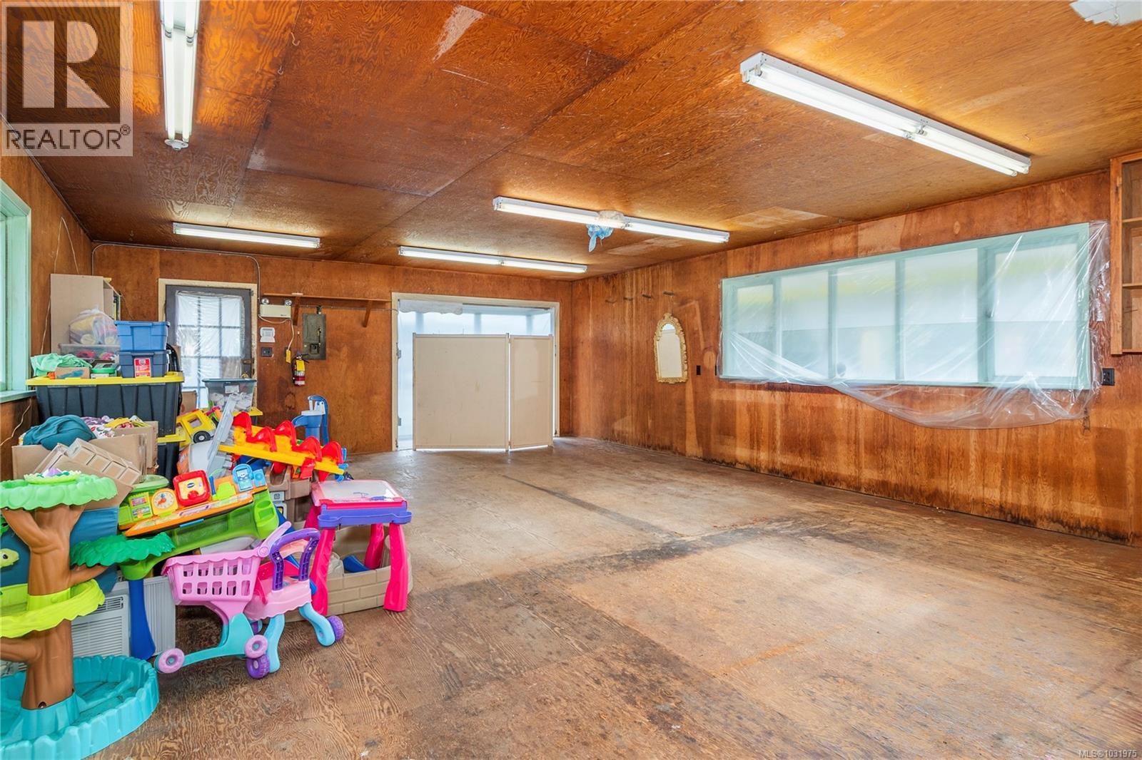 2250 Island Hwy S, Campbell River, British Columbia  V9W 1C3 - Photo 4 - 1031975