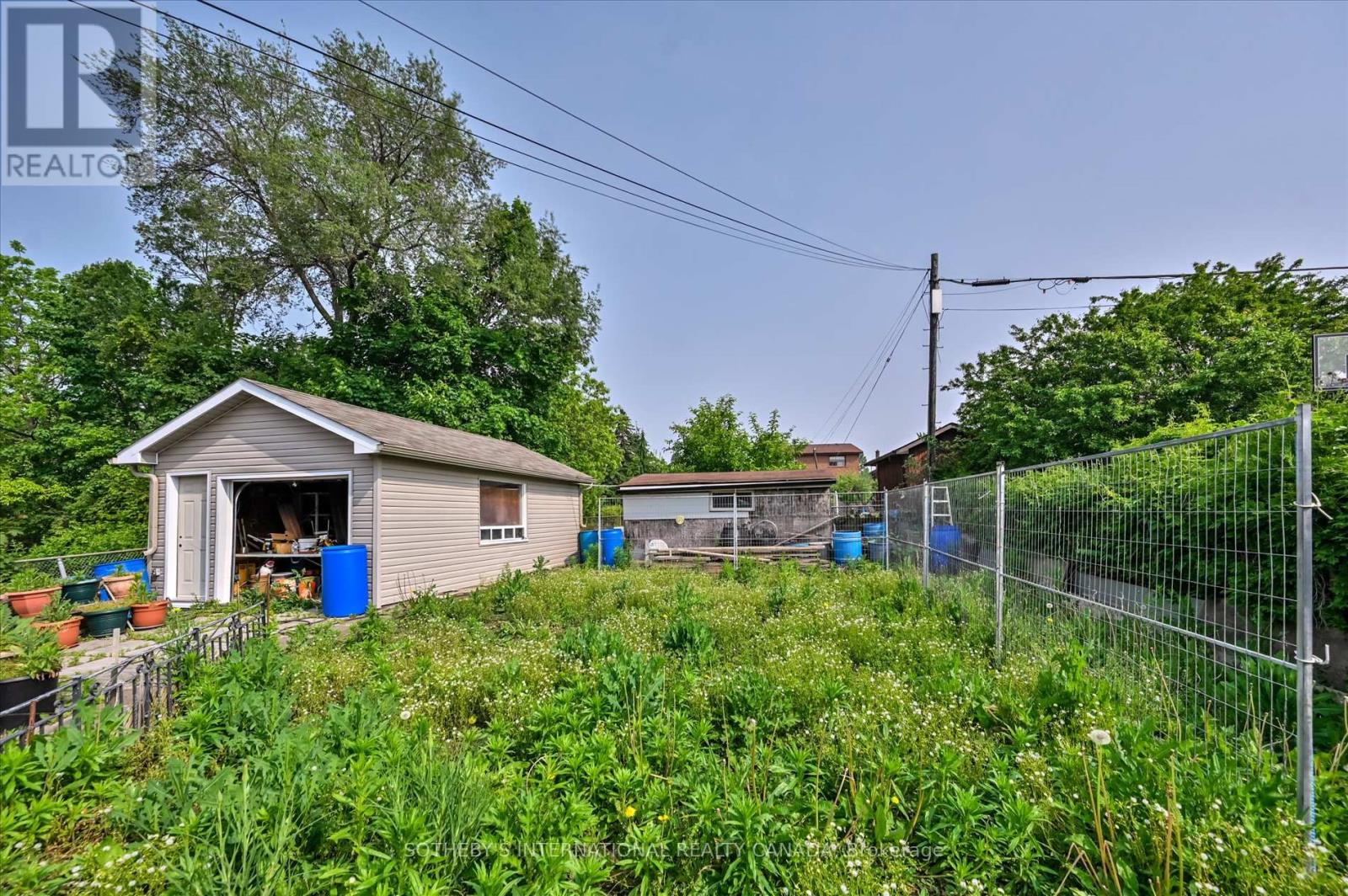 502 Queens Drive, Toronto, Ontario  M6L 1M8 - Photo 26 - W13007492
