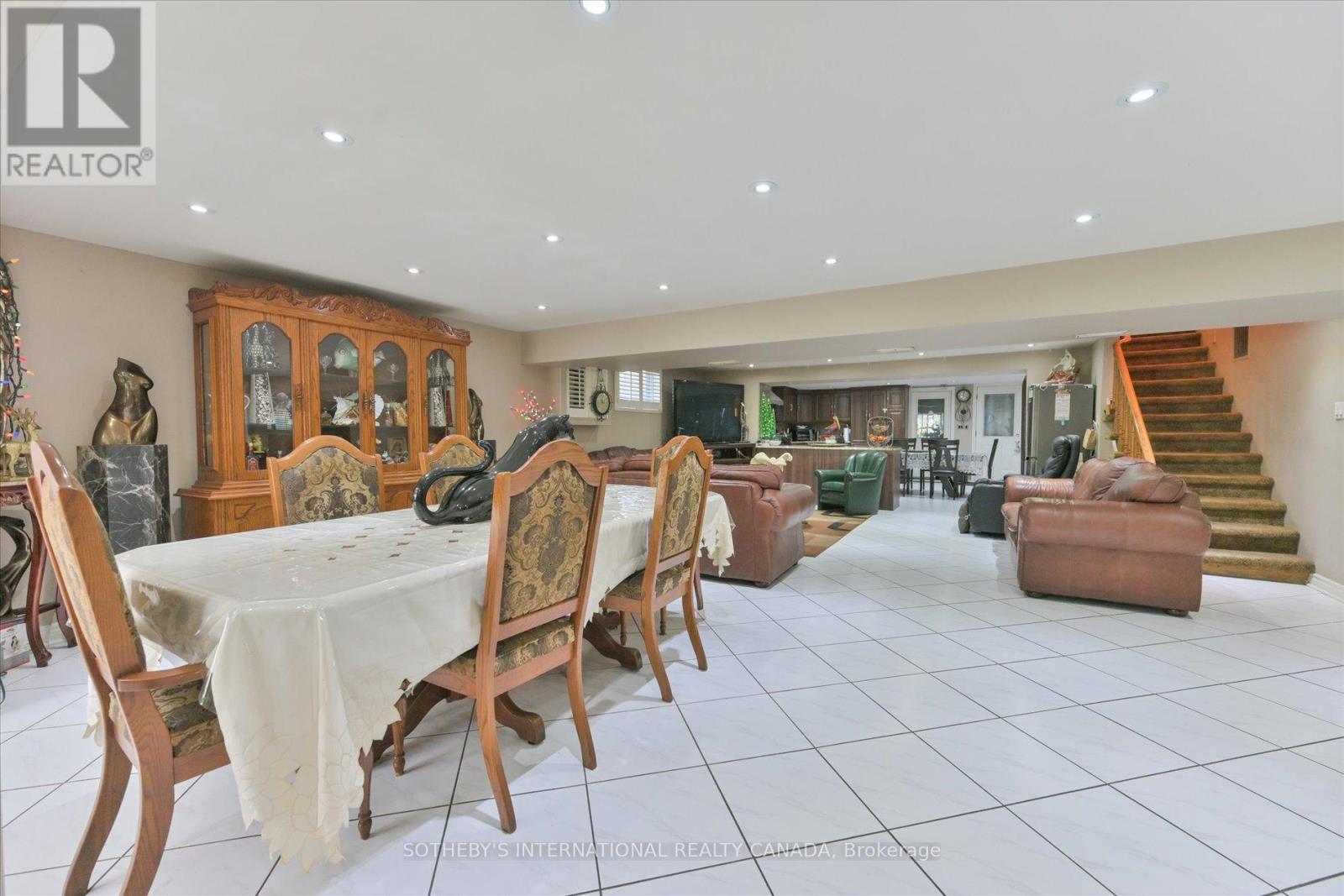 502 Queens Drive, Toronto, Ontario  M6L 1M8 - Photo 6 - W13007492