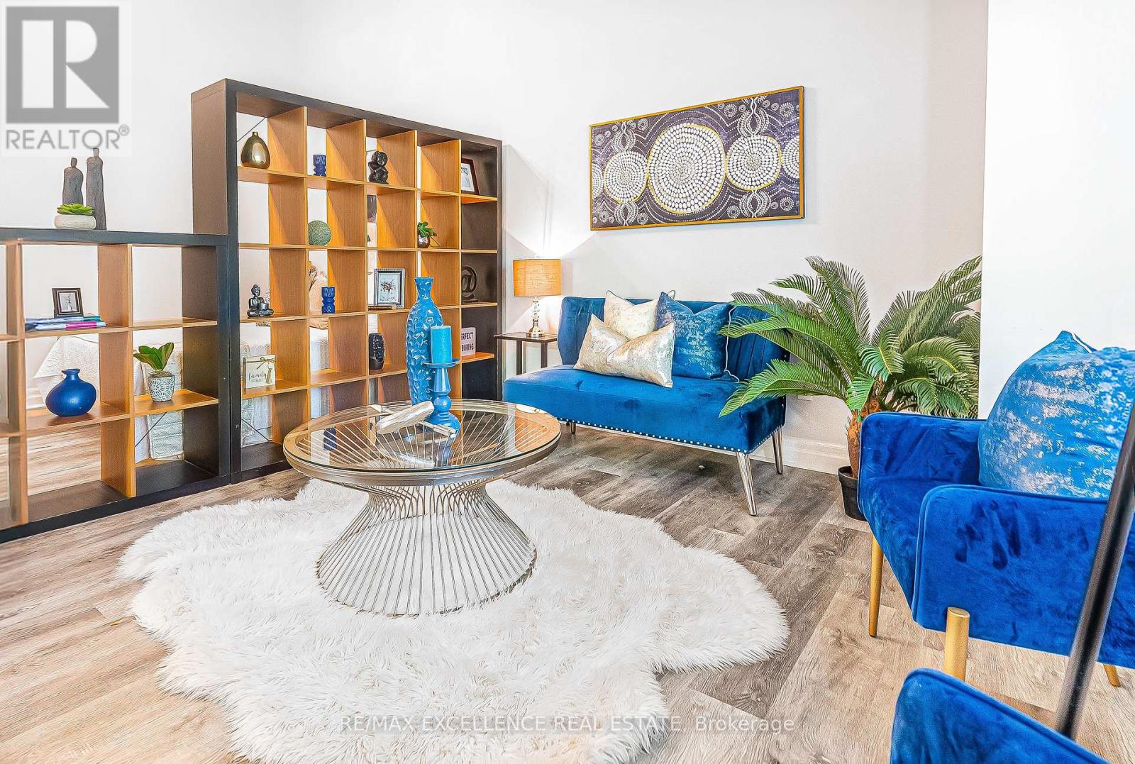 230 - 101 Bristol Road E, Mississauga, Ontario  L4Z 3P4 - Photo 2 - W13007512