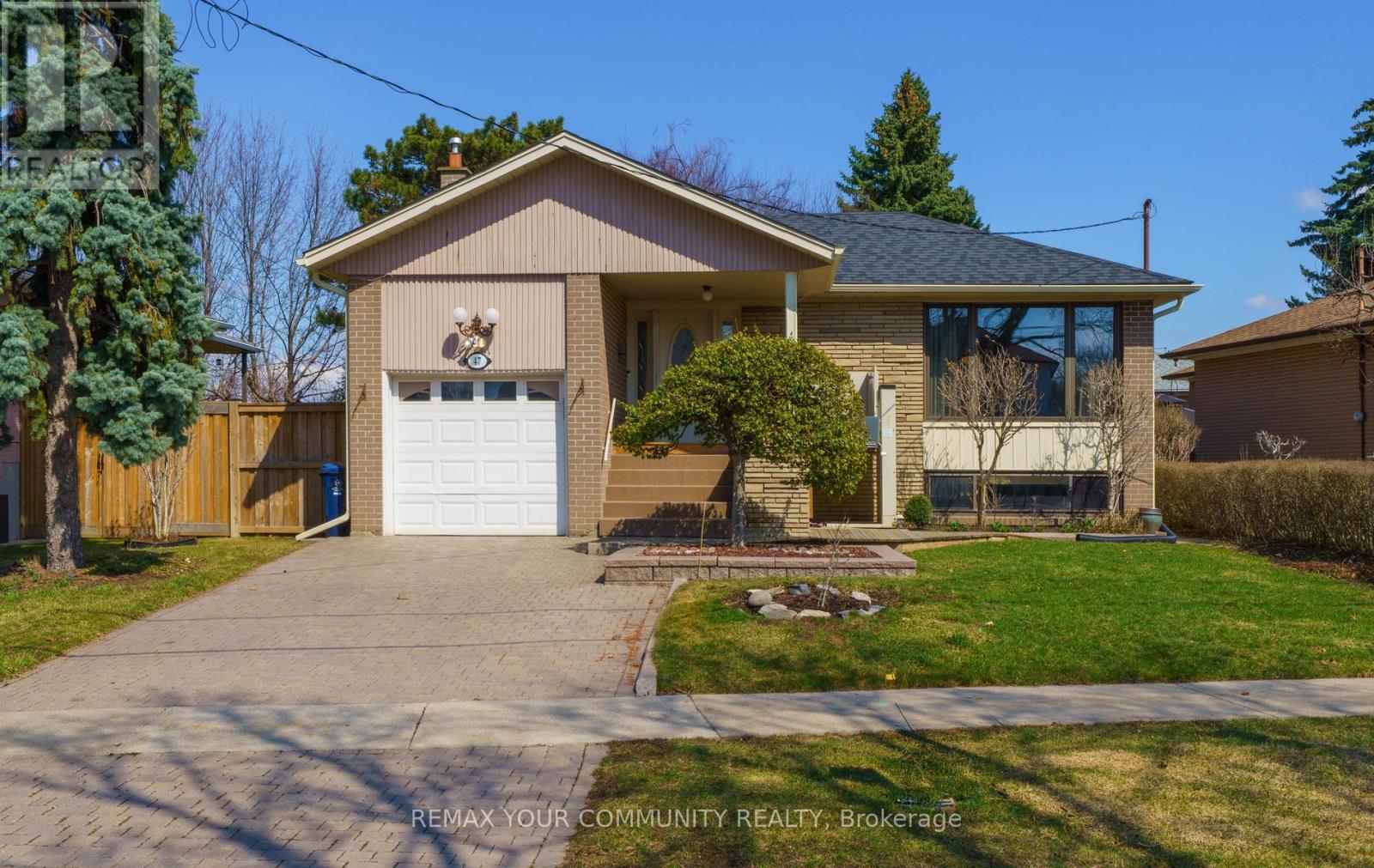 47 OLLERTON ROAD, Toronto, Ontario