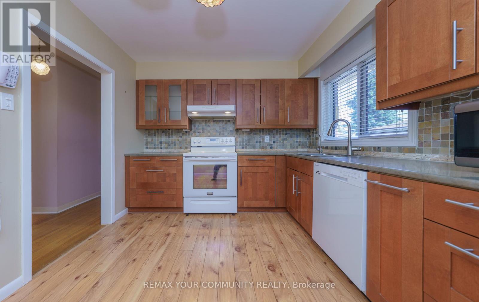 47 Ollerton Road, Toronto, Ontario  M3J 1Y2 - Photo 12 - W13007522