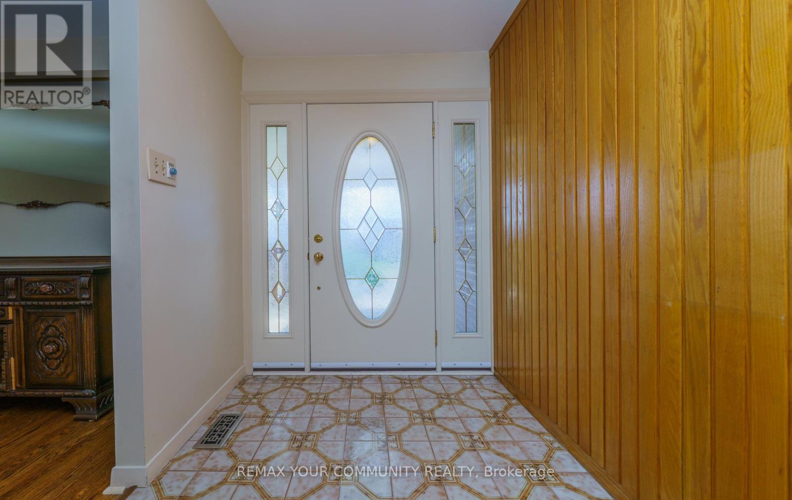 47 Ollerton Road, Toronto, Ontario  M3J 1Y2 - Photo 4 - W13007522