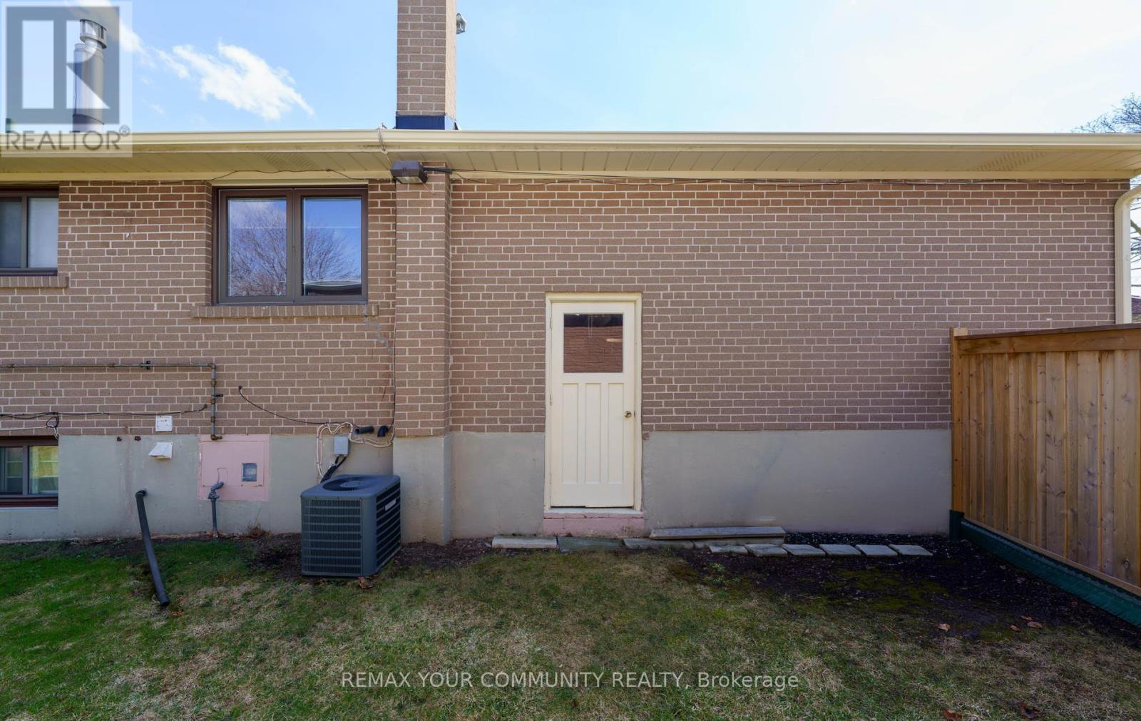 47 Ollerton Road, Toronto, Ontario  M3J 1Y2 - Photo 41 - W13007522