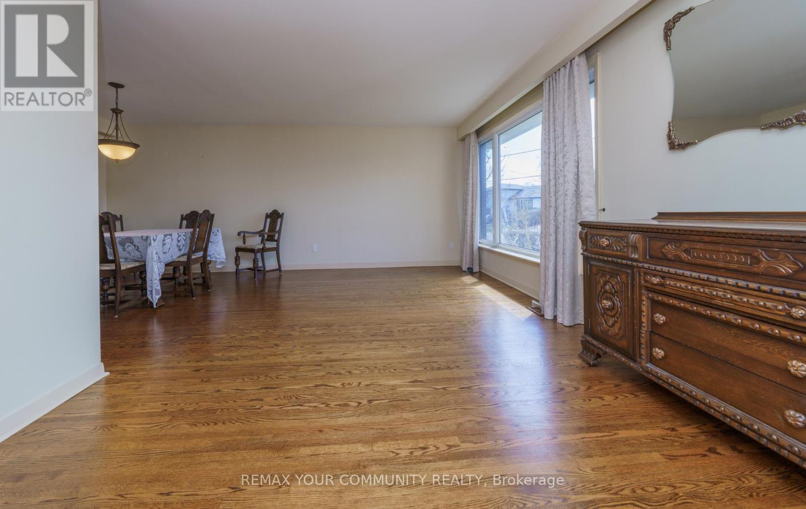 47 Ollerton Road, Toronto, Ontario  M3J 1Y2 - Photo 6 - W13007522
