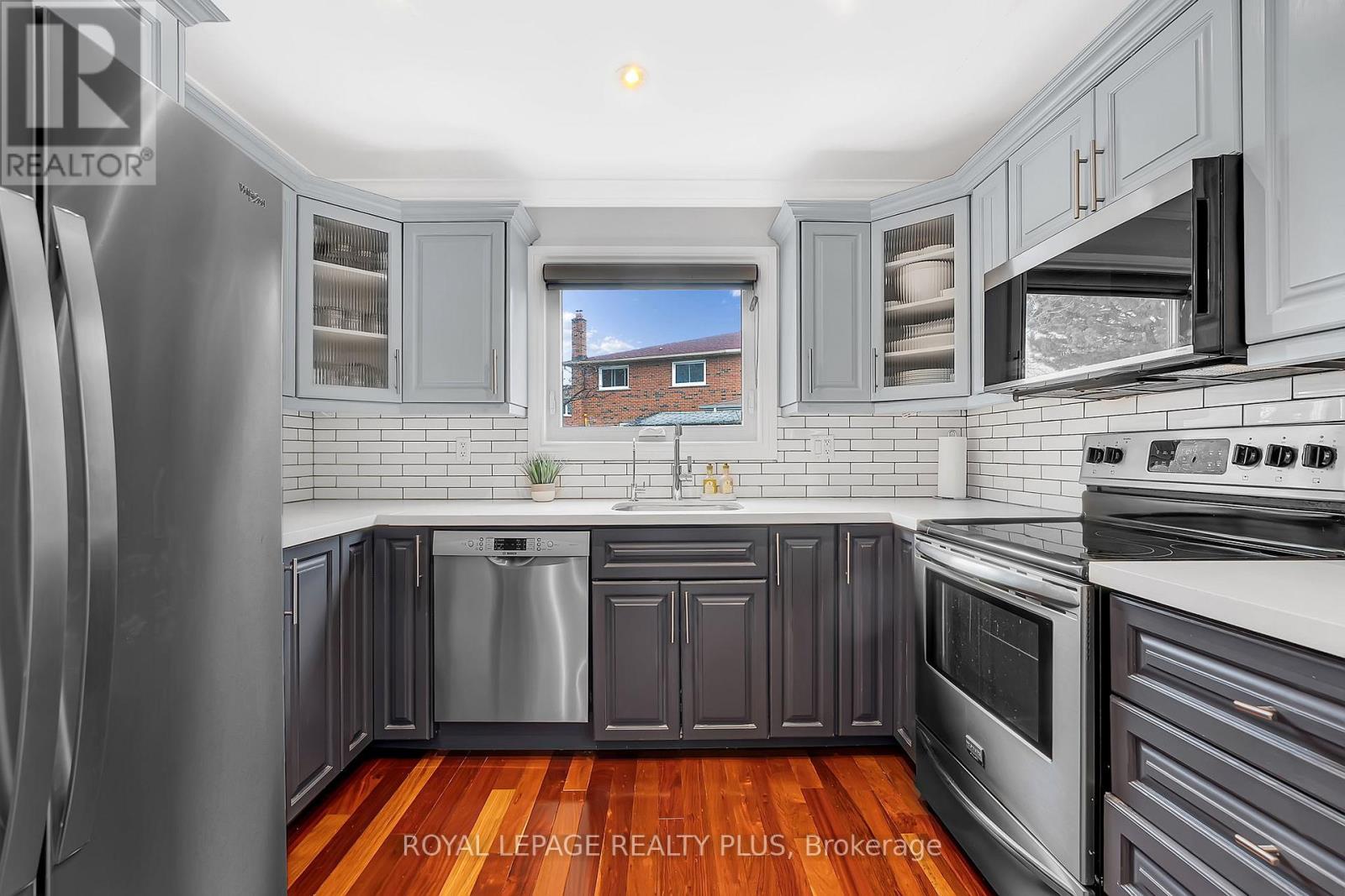 4241 Anworld Place, Mississauga, Ontario  L4W 2W1 - Photo 7 - W13007526