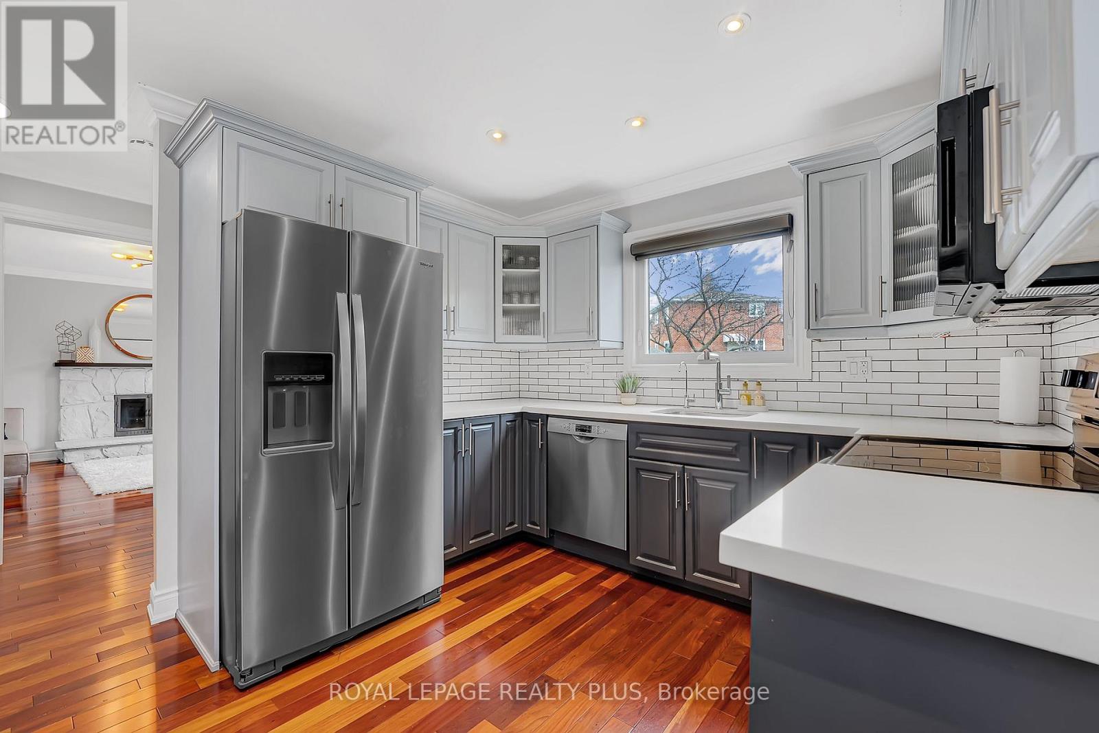 4241 Anworld Place, Mississauga, Ontario  L4W 2W1 - Photo 8 - W13007526