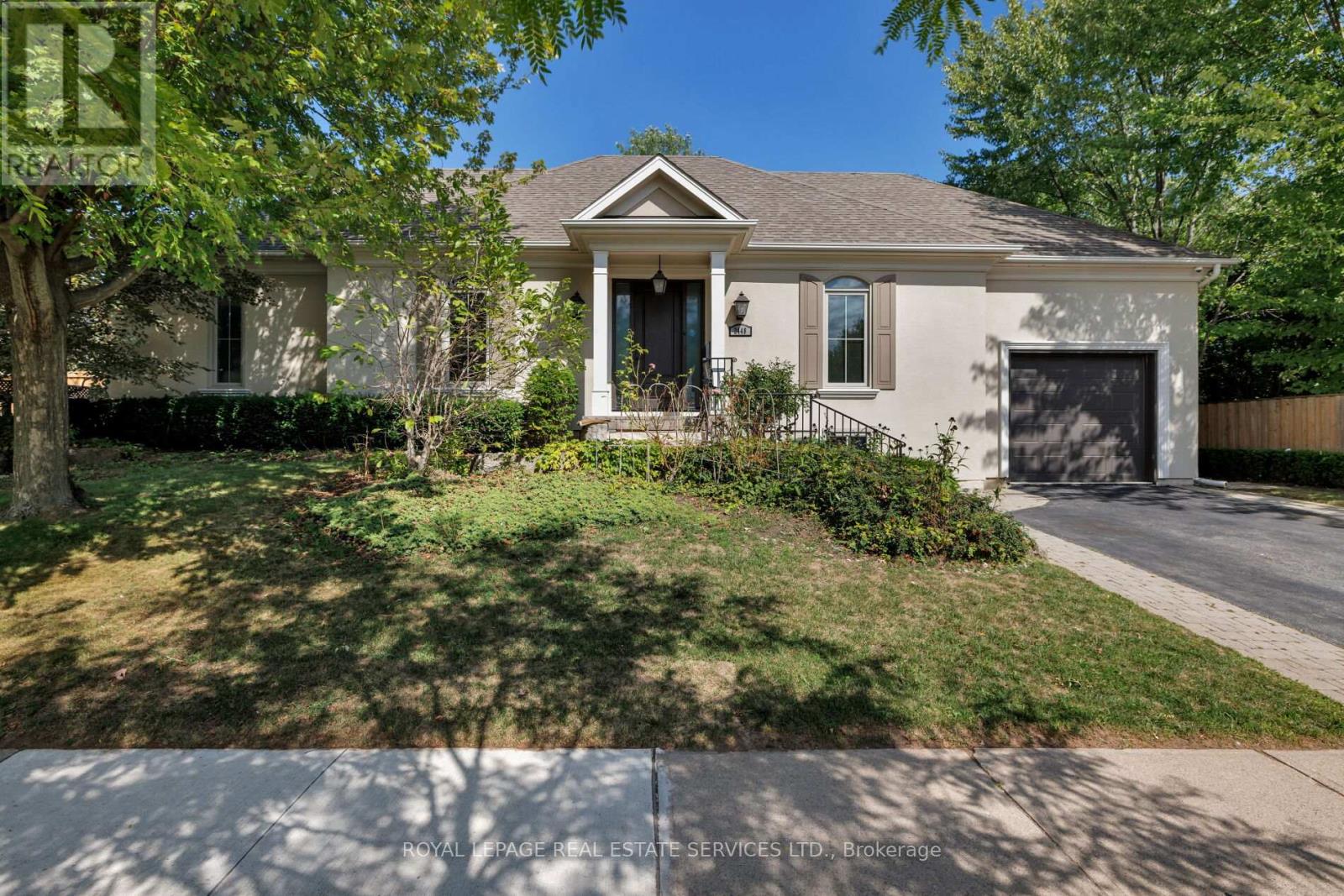 2448 BRIDGE ROAD, Oakville, Ontario