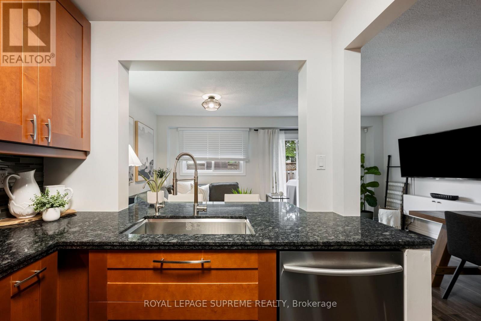 31 - 31 Orange Mill Court, Orangeville, Ontario  L9W 3R6 - Photo 9 - W13007590