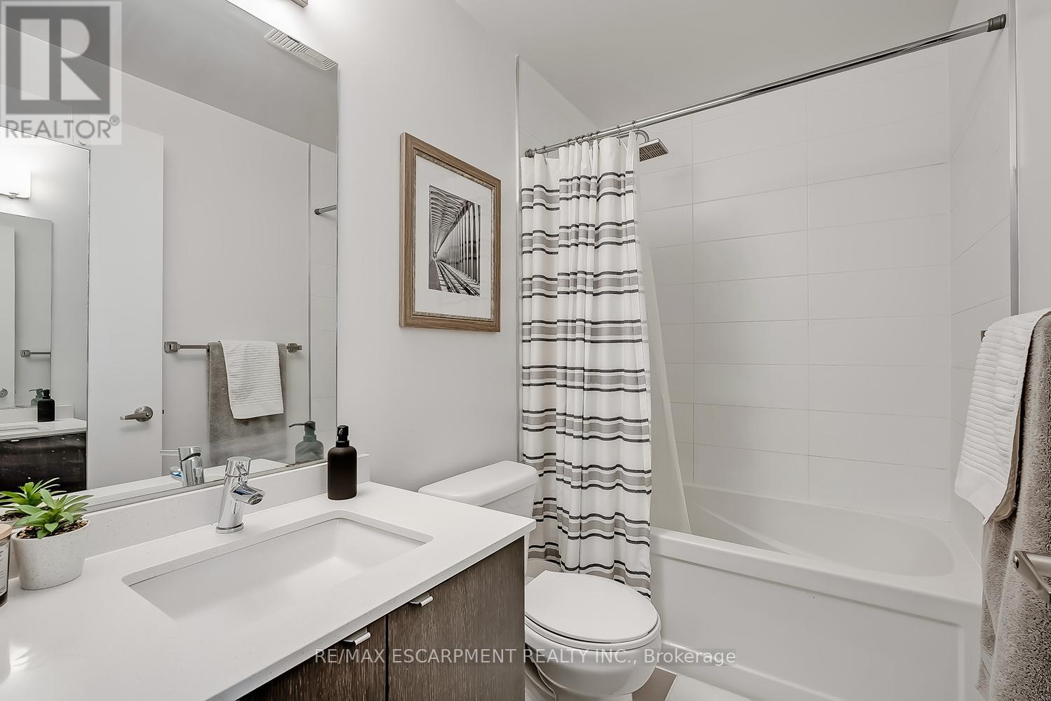 604 - 5240 Dundas Street, Burlington, Ontario L7L 0J6 - Photo 13 - W13007610