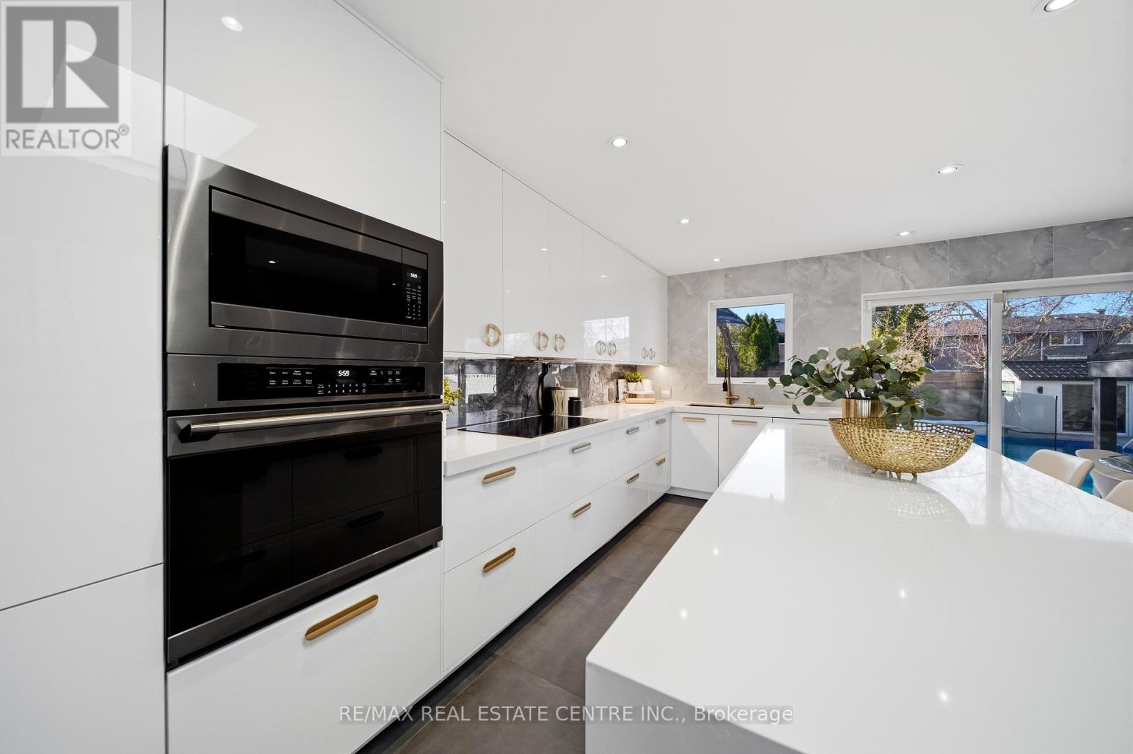 2467 Bonner Road, Mississauga, Ontario  L5J 2E1 - Photo 7 - W13007638