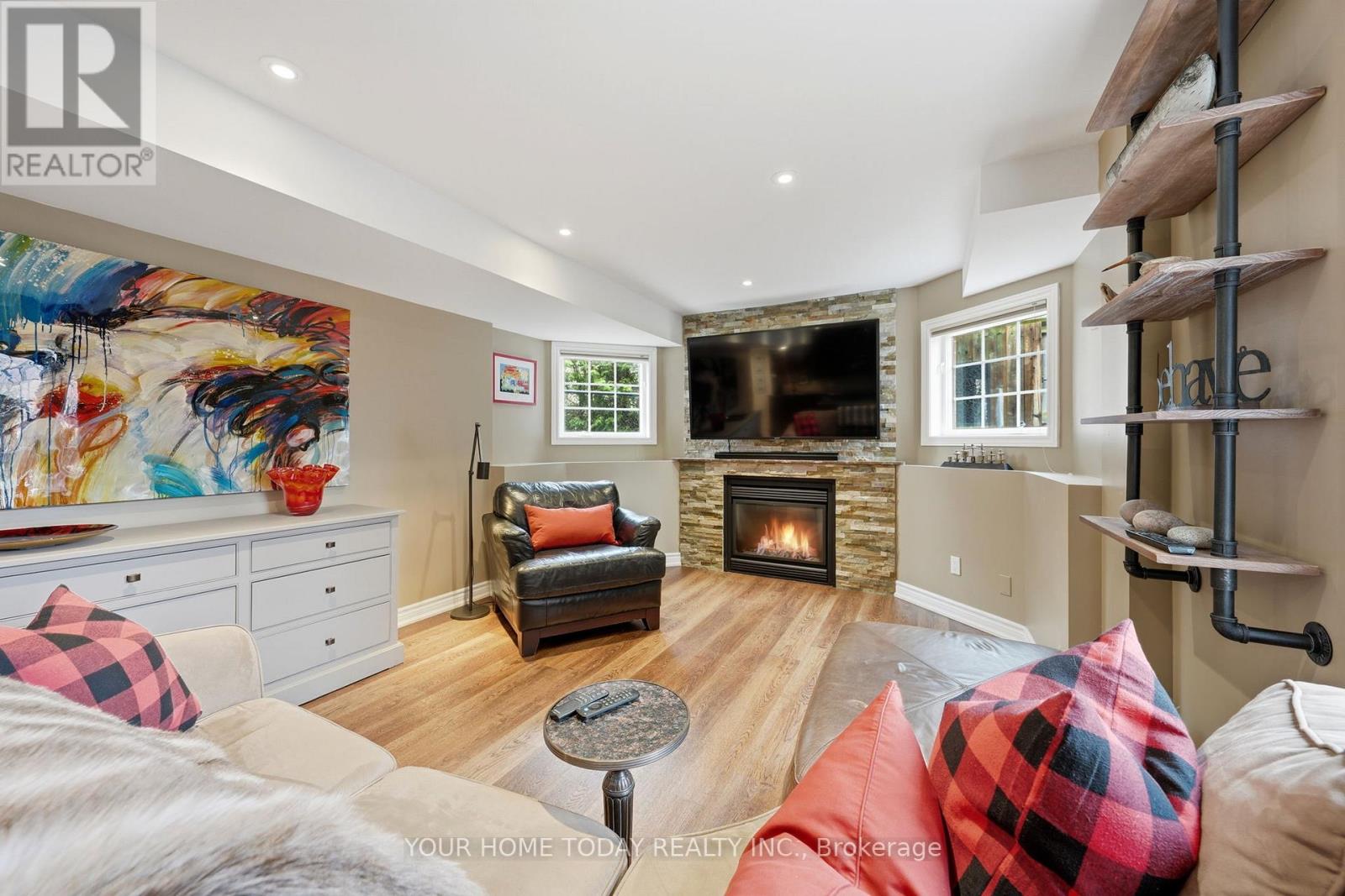 24 Wesleyan Street, Halton Hills, Ontario  L7G 2E1 - Photo 32 - W13007770