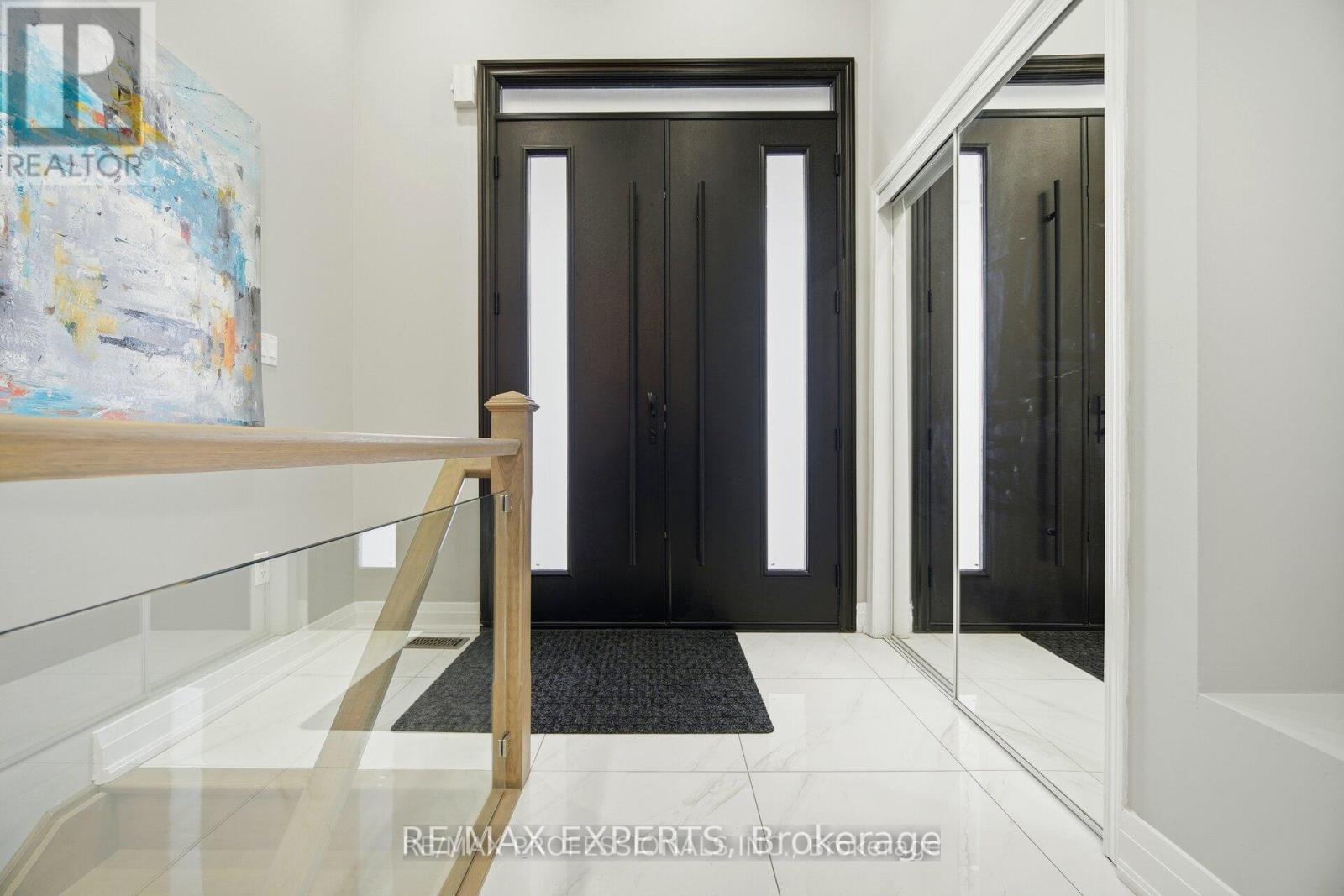 194 Fandango Drive, Brampton, Ontario  L6X 0L3 - Photo 4 - W13007772