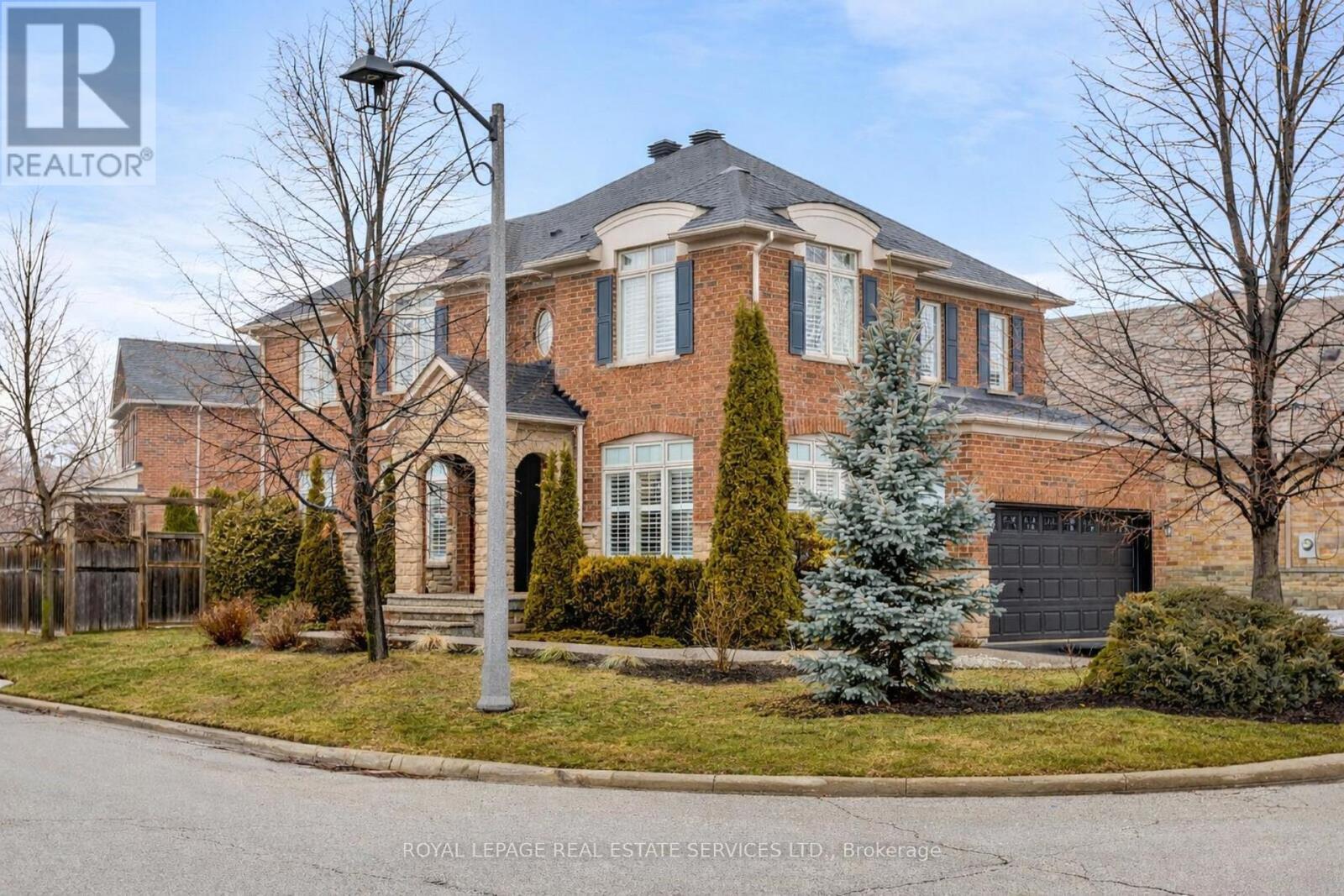 2213 LITTONDALE LANE, Oakville, Ontario
