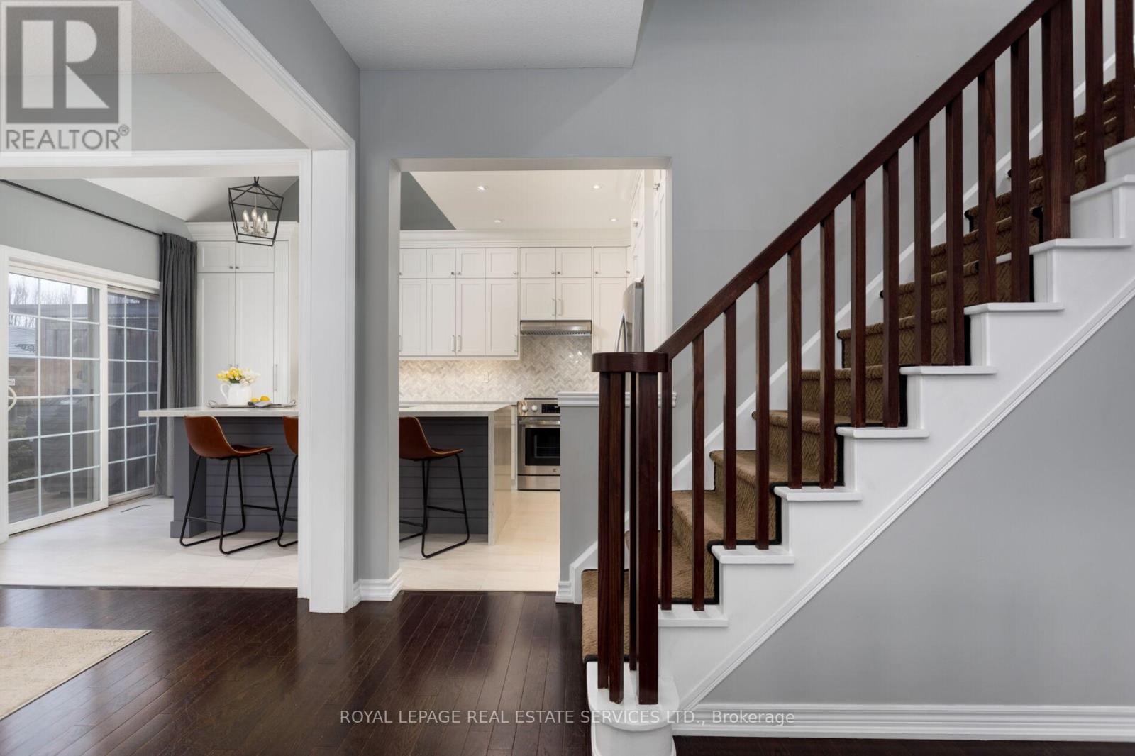 2213 Littondale Lane, Oakville, Ontario  L6M 0A6 - Photo 17 - W13007776