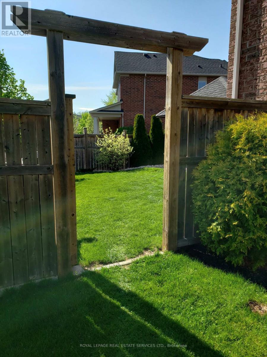 2213 Littondale Lane, Oakville, Ontario  L6M 0A6 - Photo 47 - W13007776