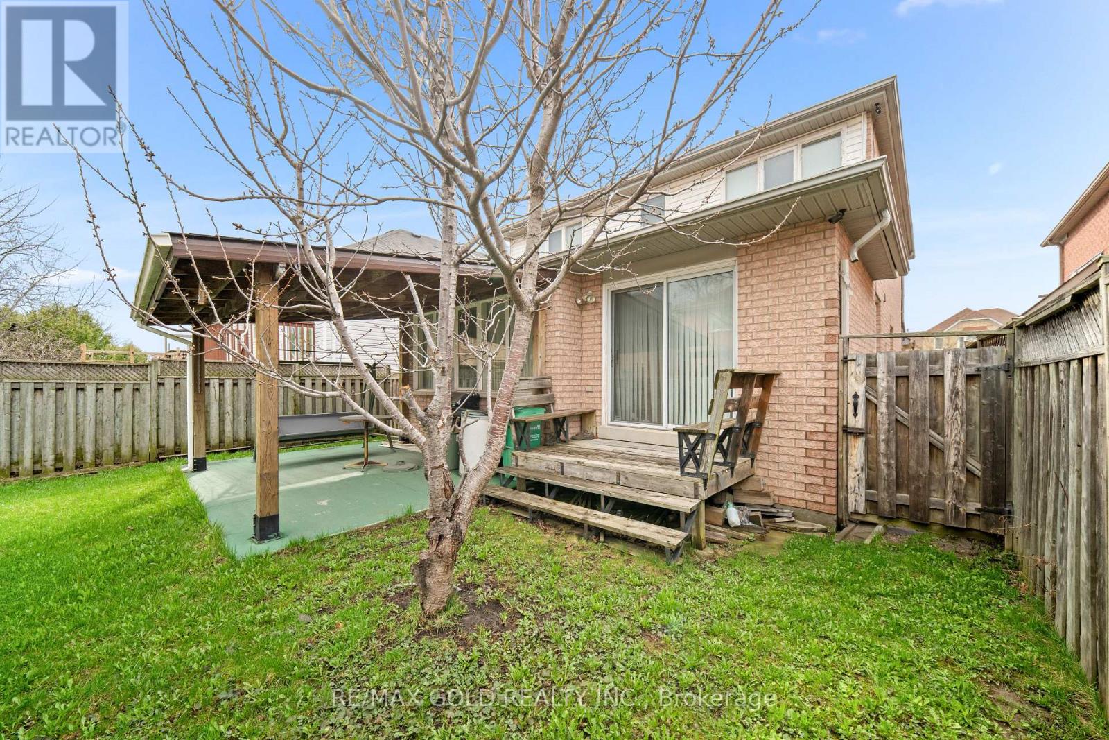 107 Seclusion Crescent, Brampton, Ontario  L6R 1K8 - Photo 9 - W13007822