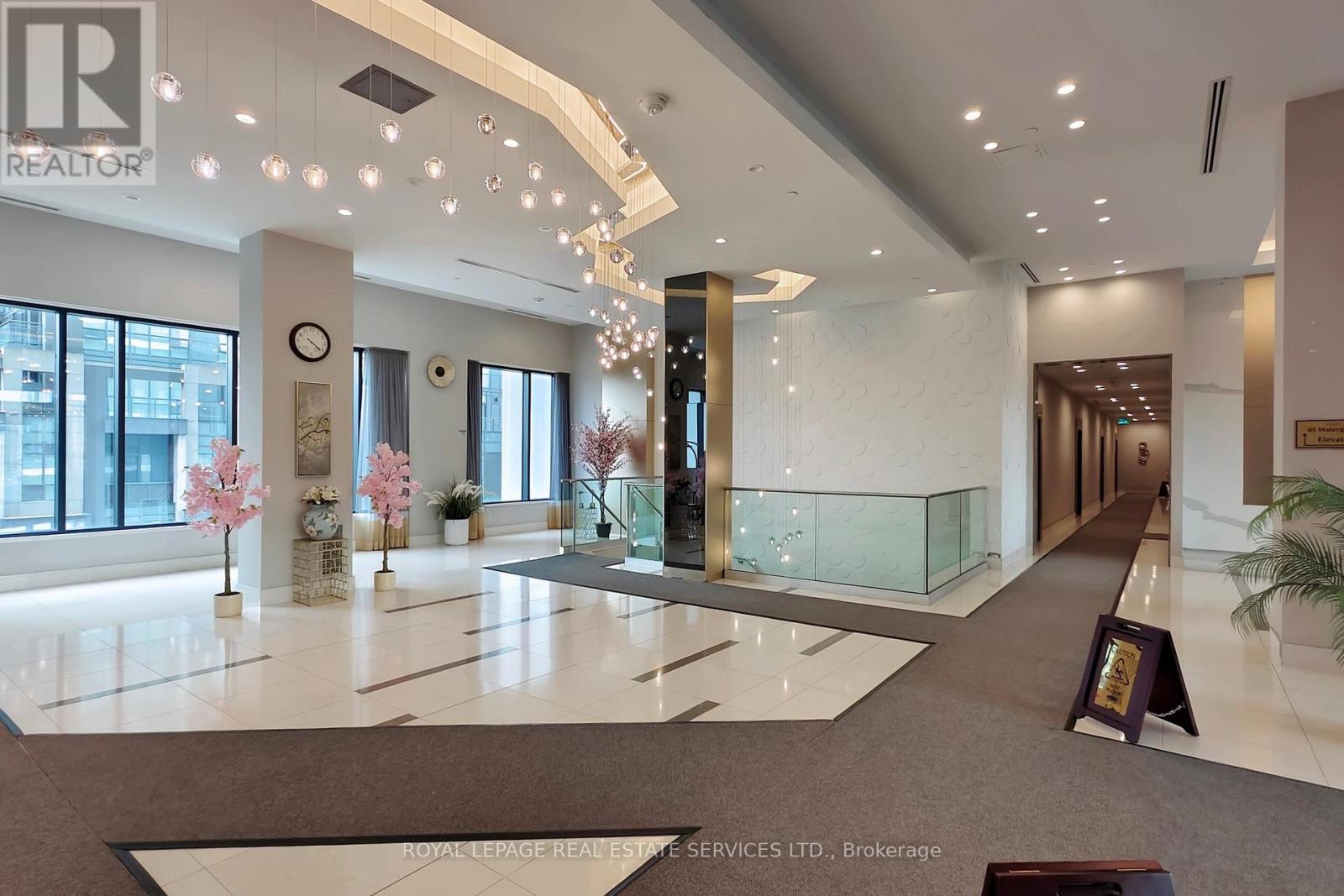 615 - 35 Watergarden Dr. Drive, Mississauga, Ontario  L5R 0G8 - Photo 3 - W13007824