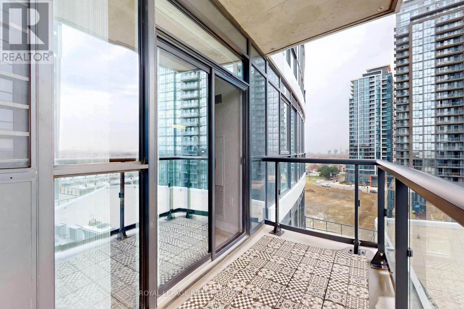 615 - 35 Watergarden Dr. Drive, Mississauga, Ontario  L5R 0G8 - Photo 31 - W13007824