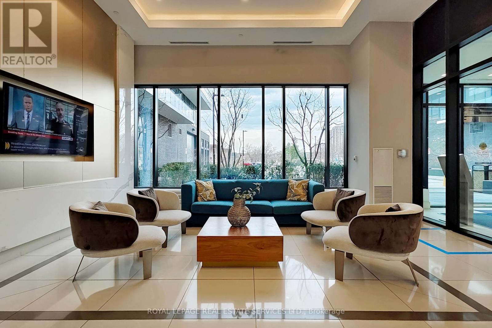 615 - 35 Watergarden Dr. Drive, Mississauga, Ontario  L5R 0G8 - Photo 4 - W13007824