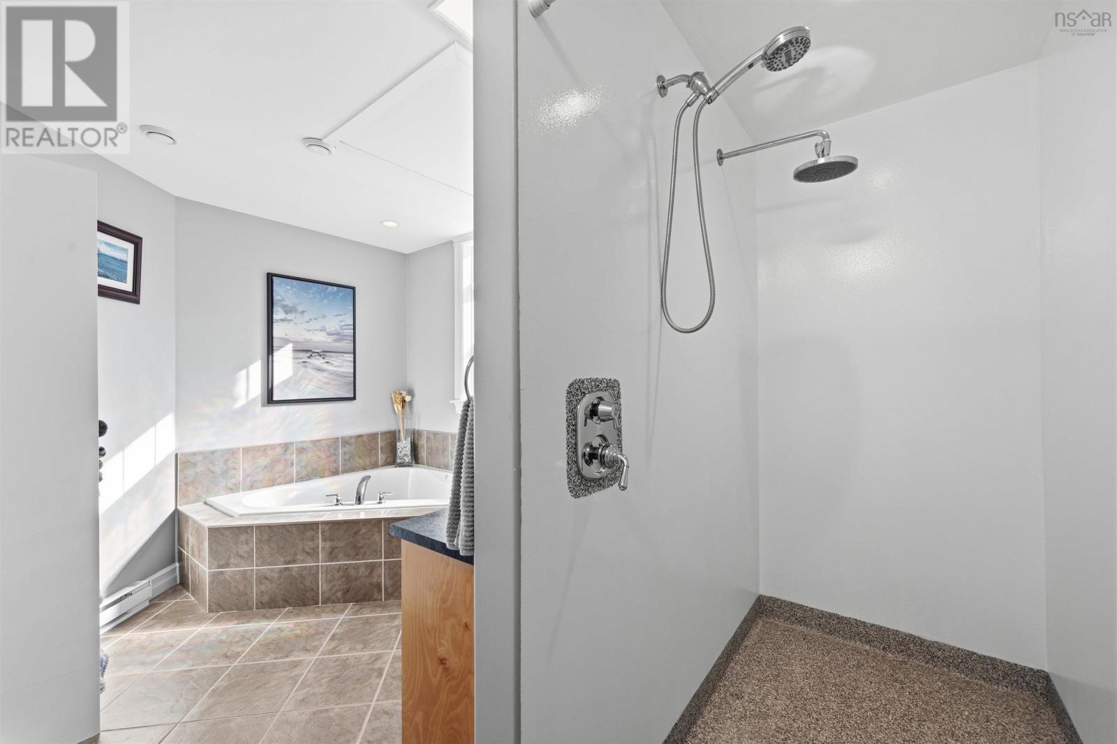 124 Murray Road, Eastern Passage, Nova Scotia  B3G 1S3 - Photo 19 - 202607651