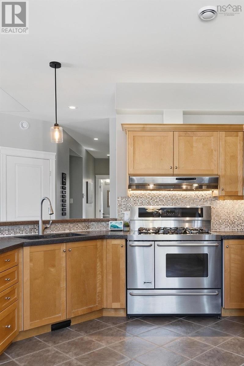 124 Murray Road, Eastern Passage, Nova Scotia  B3G 1S3 - Photo 11 - 202607651