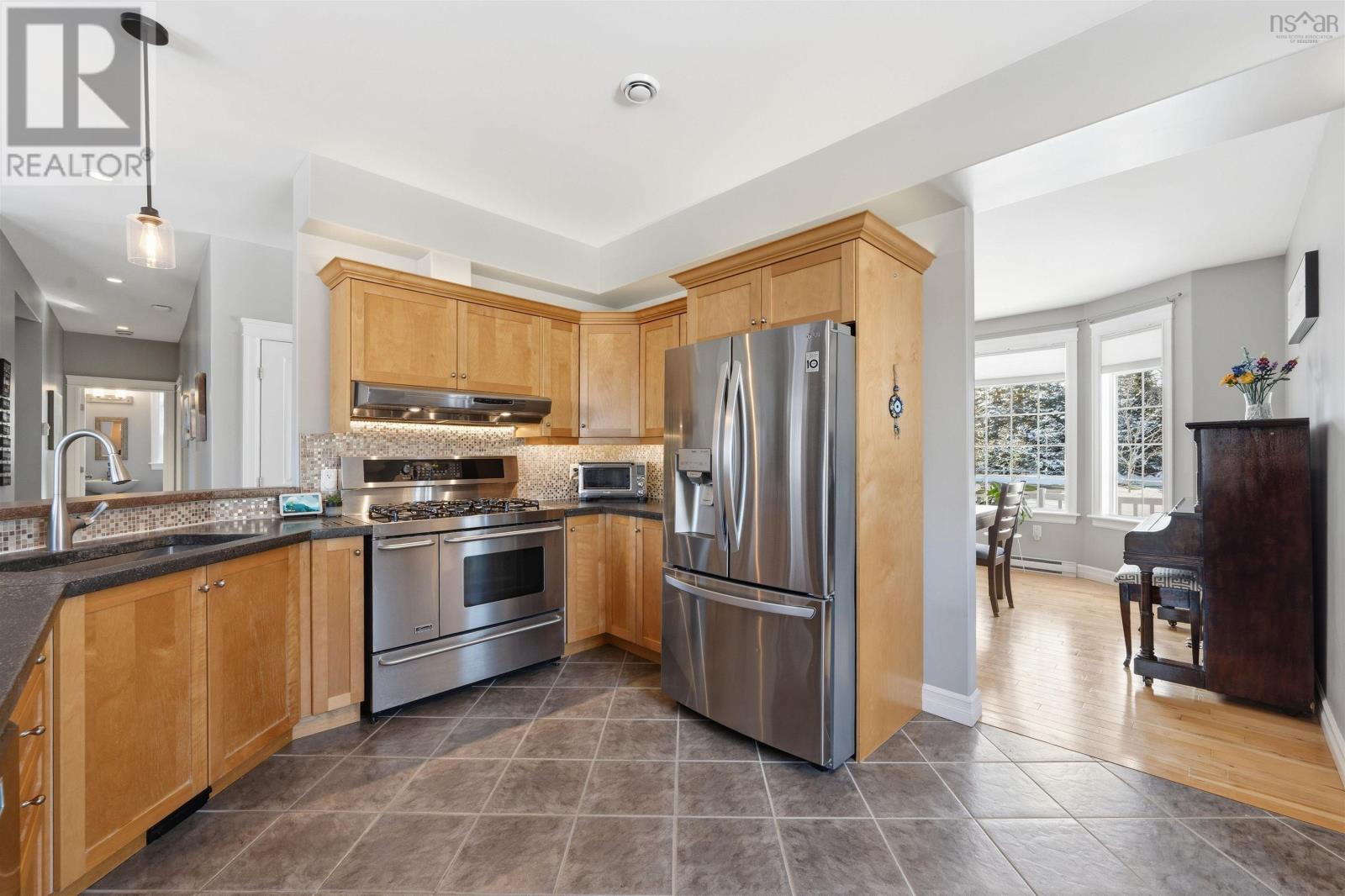 124 Murray Road, Eastern Passage, Nova Scotia  B3G 1S3 - Photo 12 - 202607651