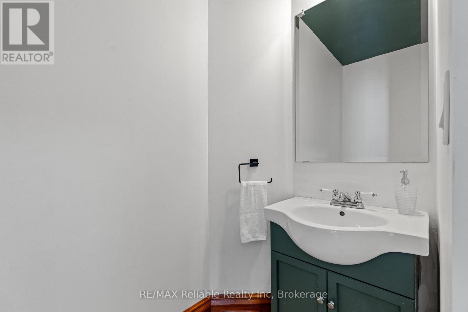 43497 Winthrop Road, Huron East, Ontario  N0K 1E0 - Photo 22 - X12840950