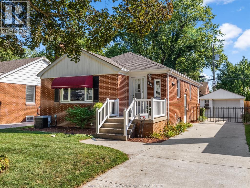 854 BELLEPERCHE PLACE, Windsor, Ontario