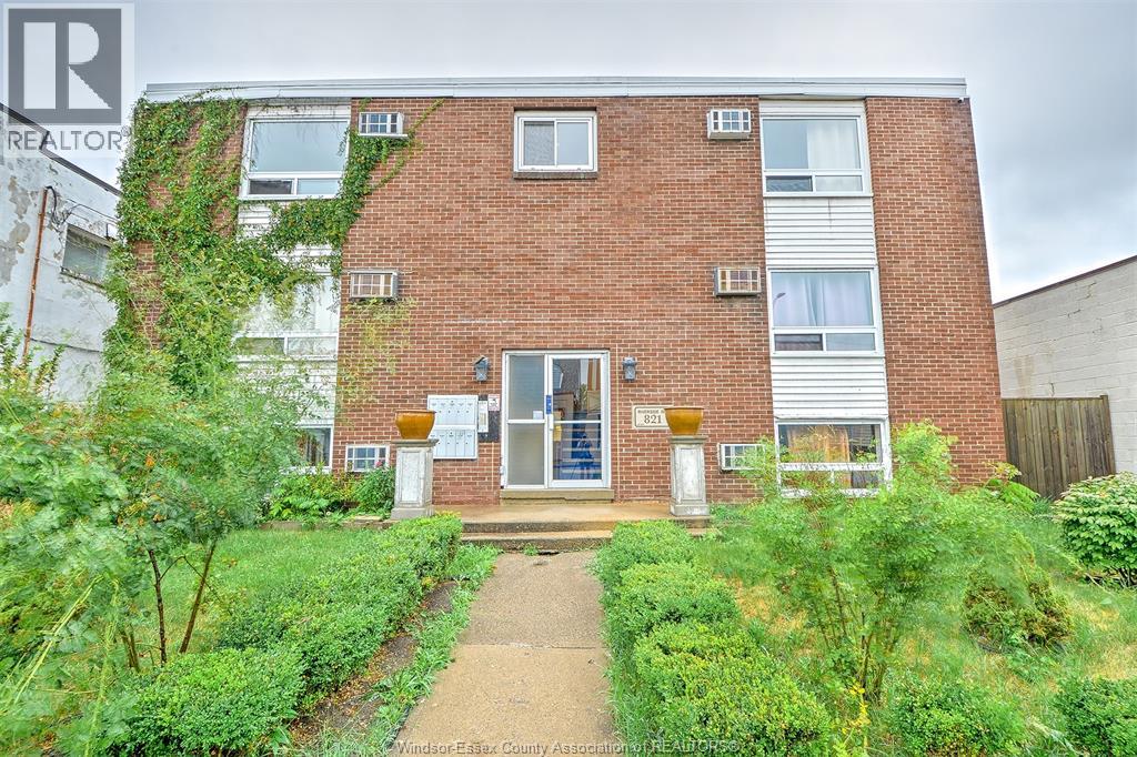821 Pillette Unit# 7, Windsor, Ontario  N8Y 3B4 - Photo 2 - 26008363