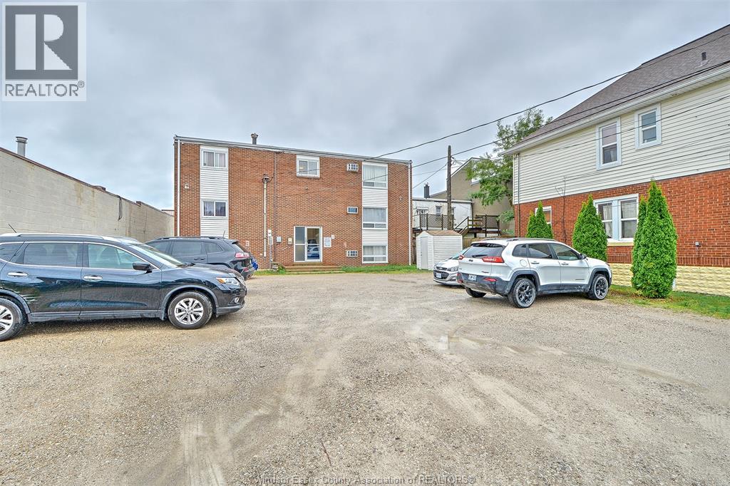 821 Pillette Unit# 7, Windsor, Ontario  N8Y 3B4 - Photo 4 - 26008363