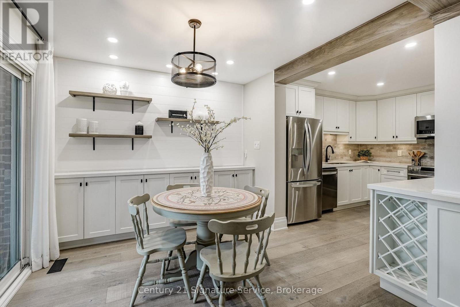 22 - 2120 Rathburn Road E, Mississauga, Ontario  L4W 2S8 - Photo 12 - W13007086