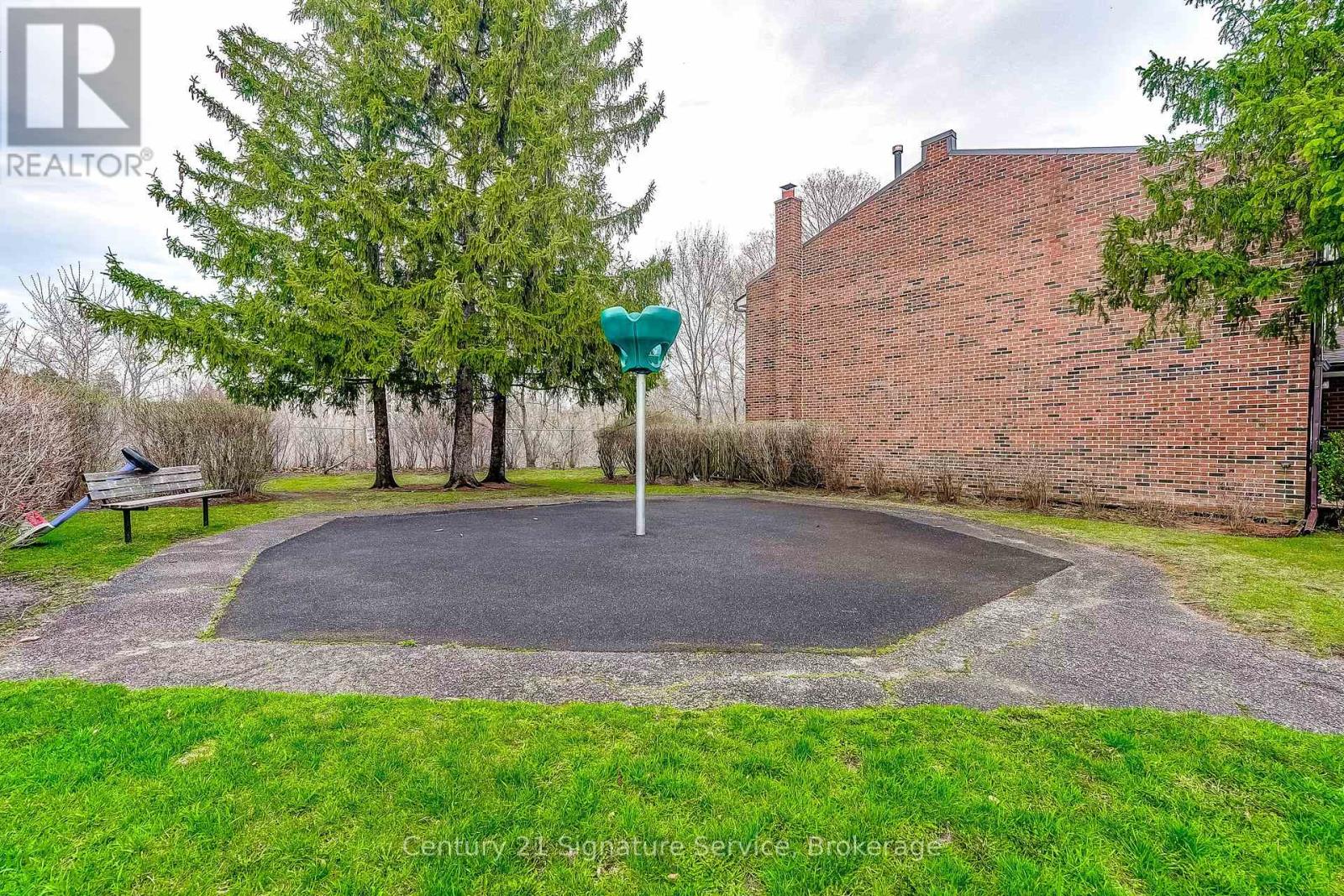 22 - 2120 Rathburn Road E, Mississauga, Ontario  L4W 2S8 - Photo 47 - W13007086