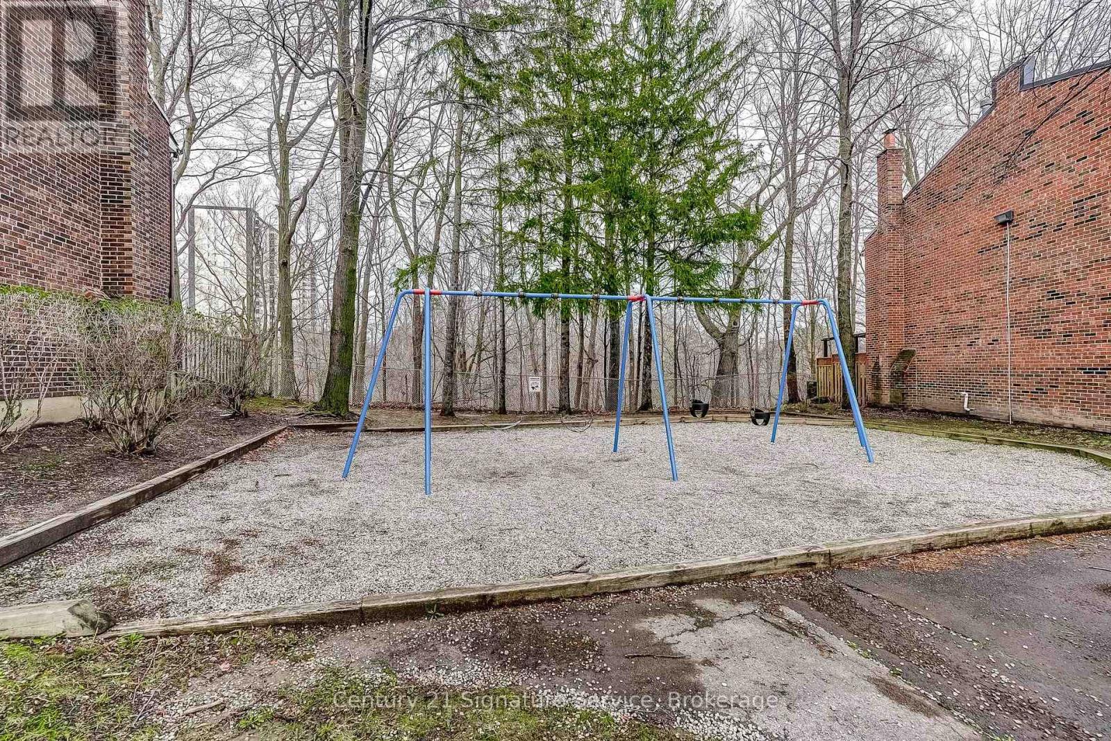 22 - 2120 Rathburn Road E, Mississauga, Ontario  L4W 2S8 - Photo 48 - W13007086