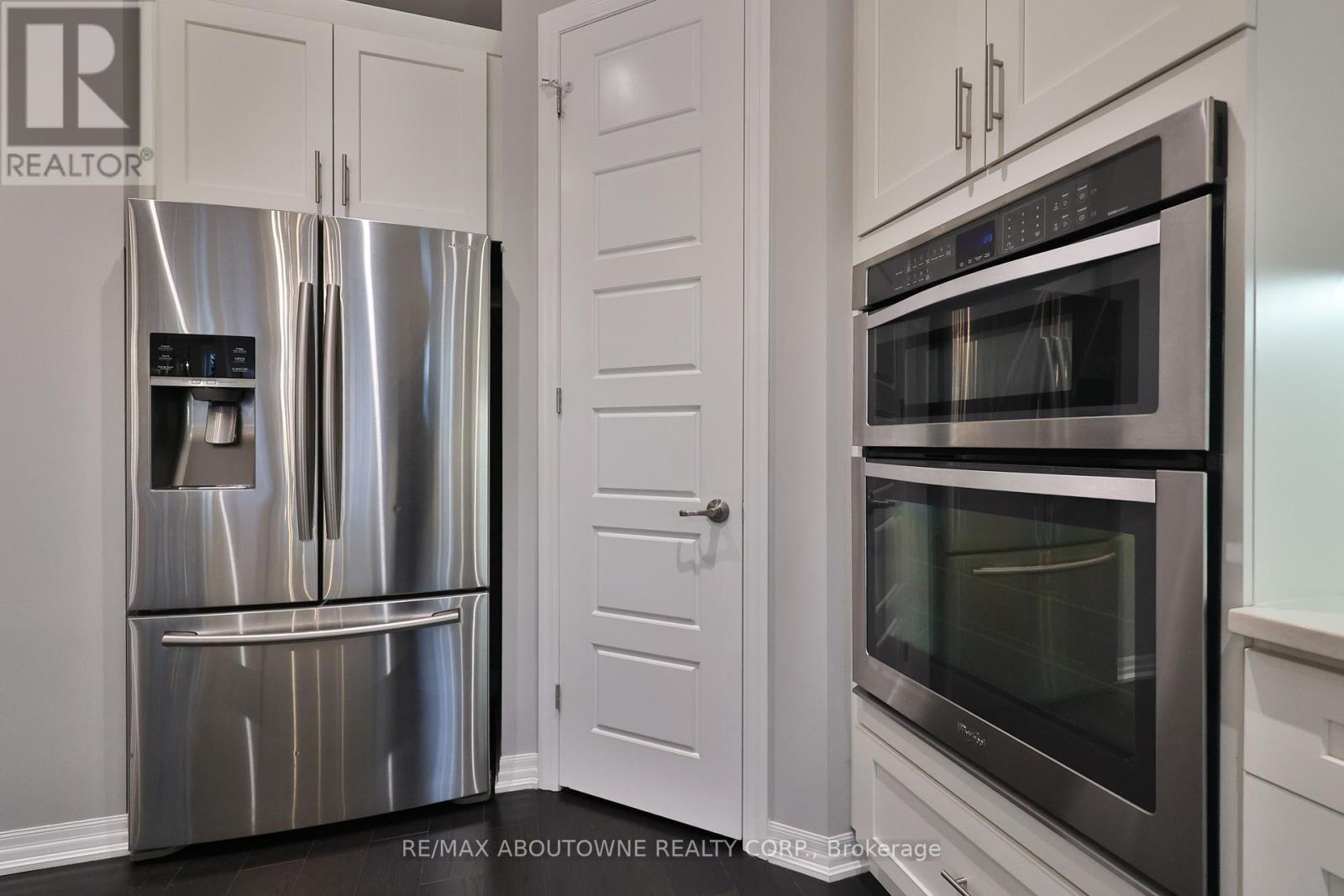 3205 Violet Gardens, Oakville, Ontario  L6M 1L5 - Photo 16 - W13007294