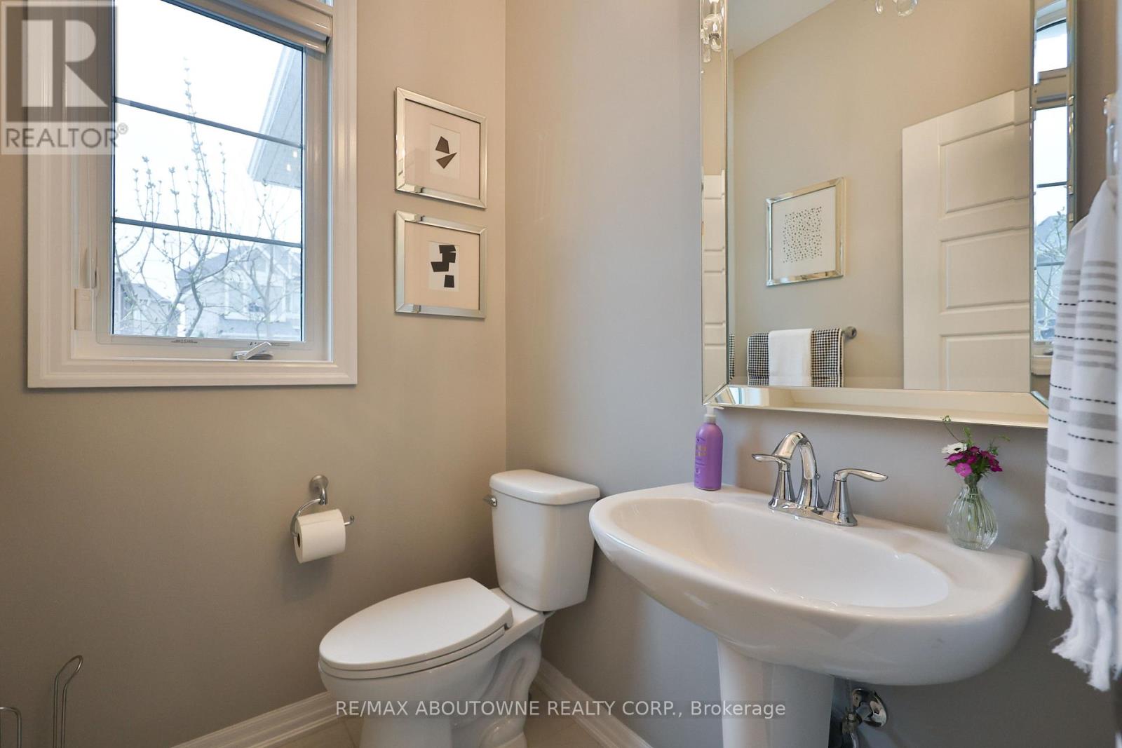 3205 Violet Gardens, Oakville, Ontario  L6M 1L5 - Photo 34 - W13007294