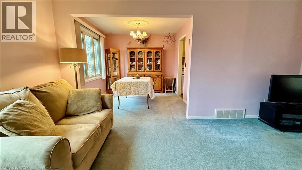 123 Oak Street, Simcoe, Ontario  N3Y 4S2 - Photo 6 - 40821546